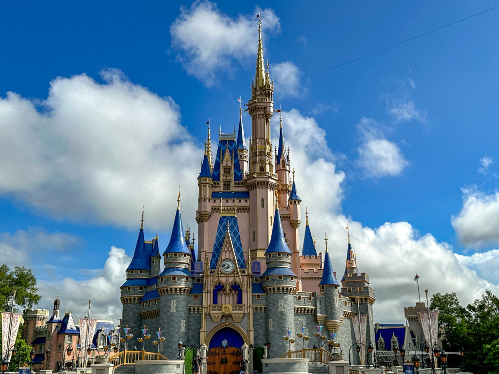 BREAKING: Water Parks Access To Be Included in Disney World Resort Stays in 2025 Post Image