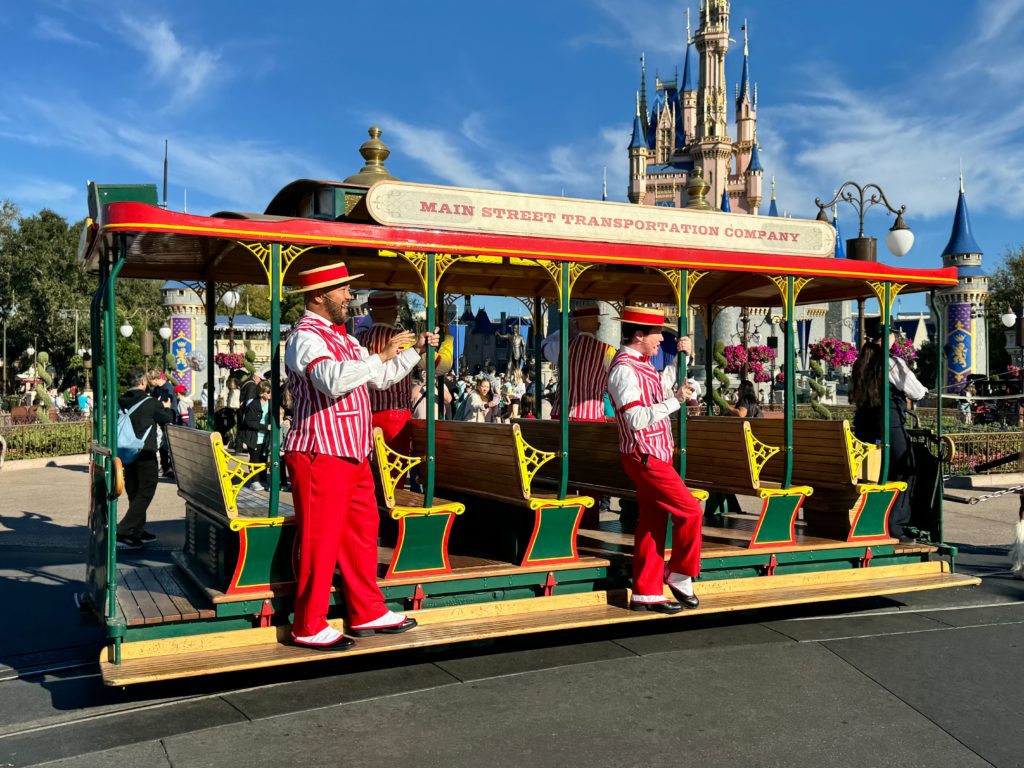 Valentine’s Day is the Perfect Opportunity to Meet Rare Characters in Disney World! Post Image