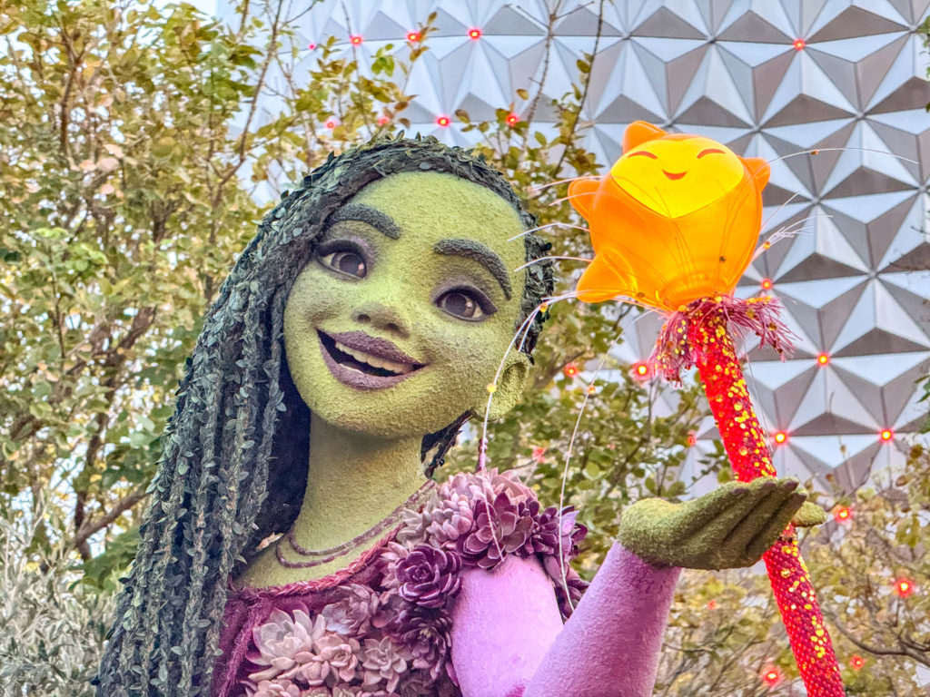 NEW Flower &amp; Garden PhotoPass Prop Arrives at EPCOT Post Image