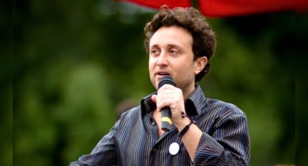 Blackwells’ Jason Aintabi Says Disney Should Embrace “AI” and Use Technology to Create New Characters Post Image