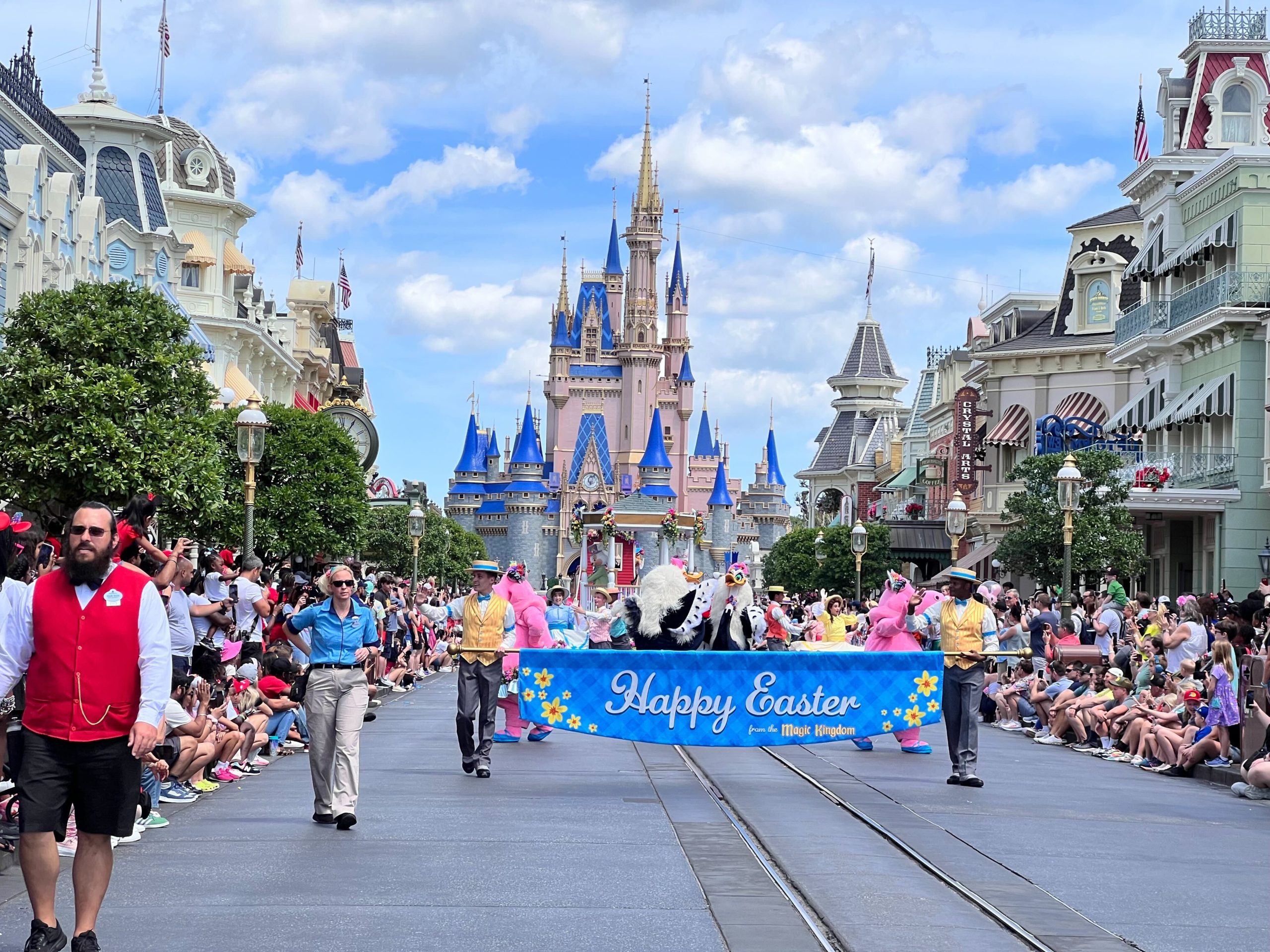 New MickeyBlog Video: Join Us for the Springtime Disney World Easter Parade Post Image