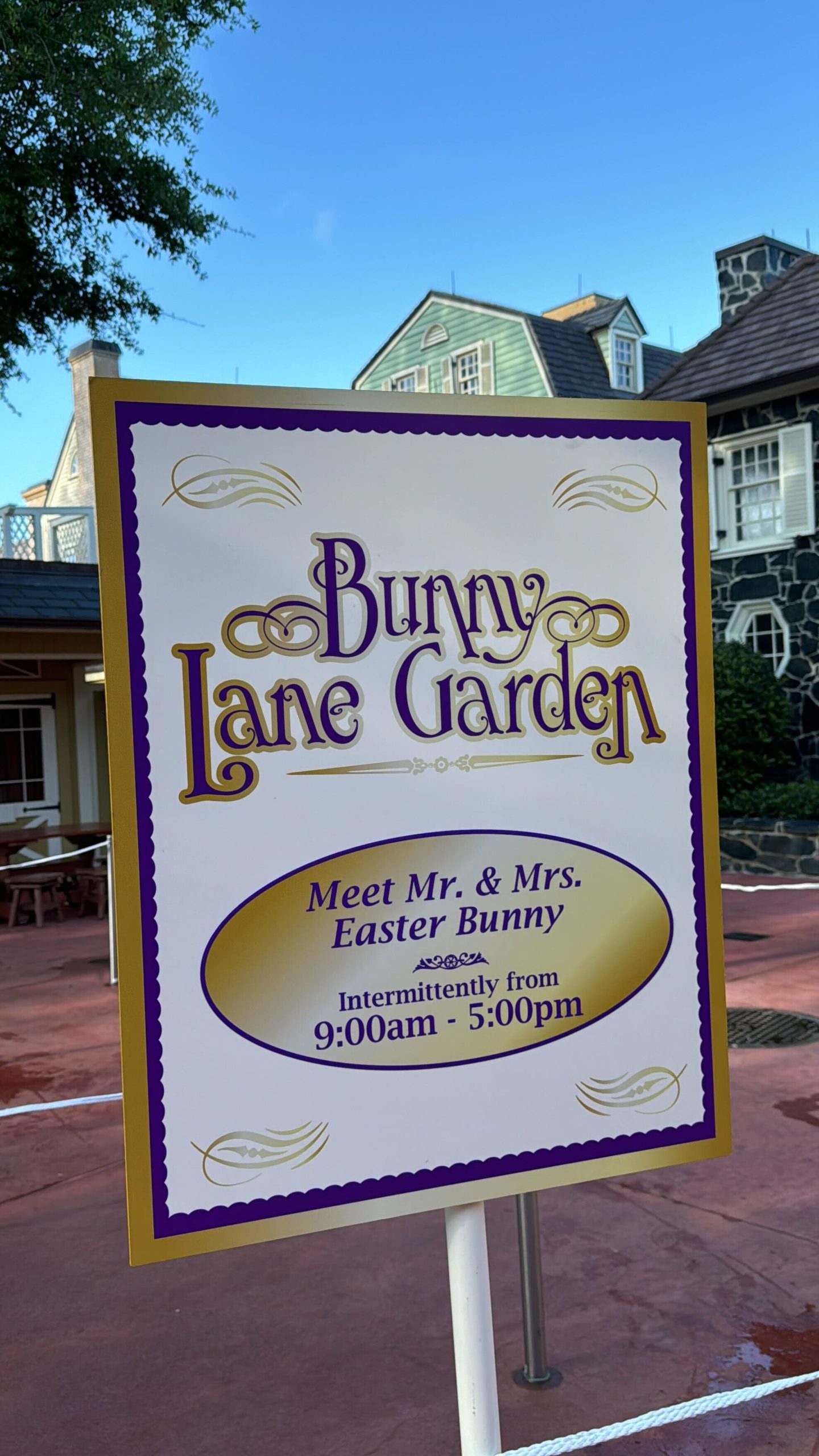Mr. and Mrs. Easter Bunny Hop Into Magic Kingdom Post Image