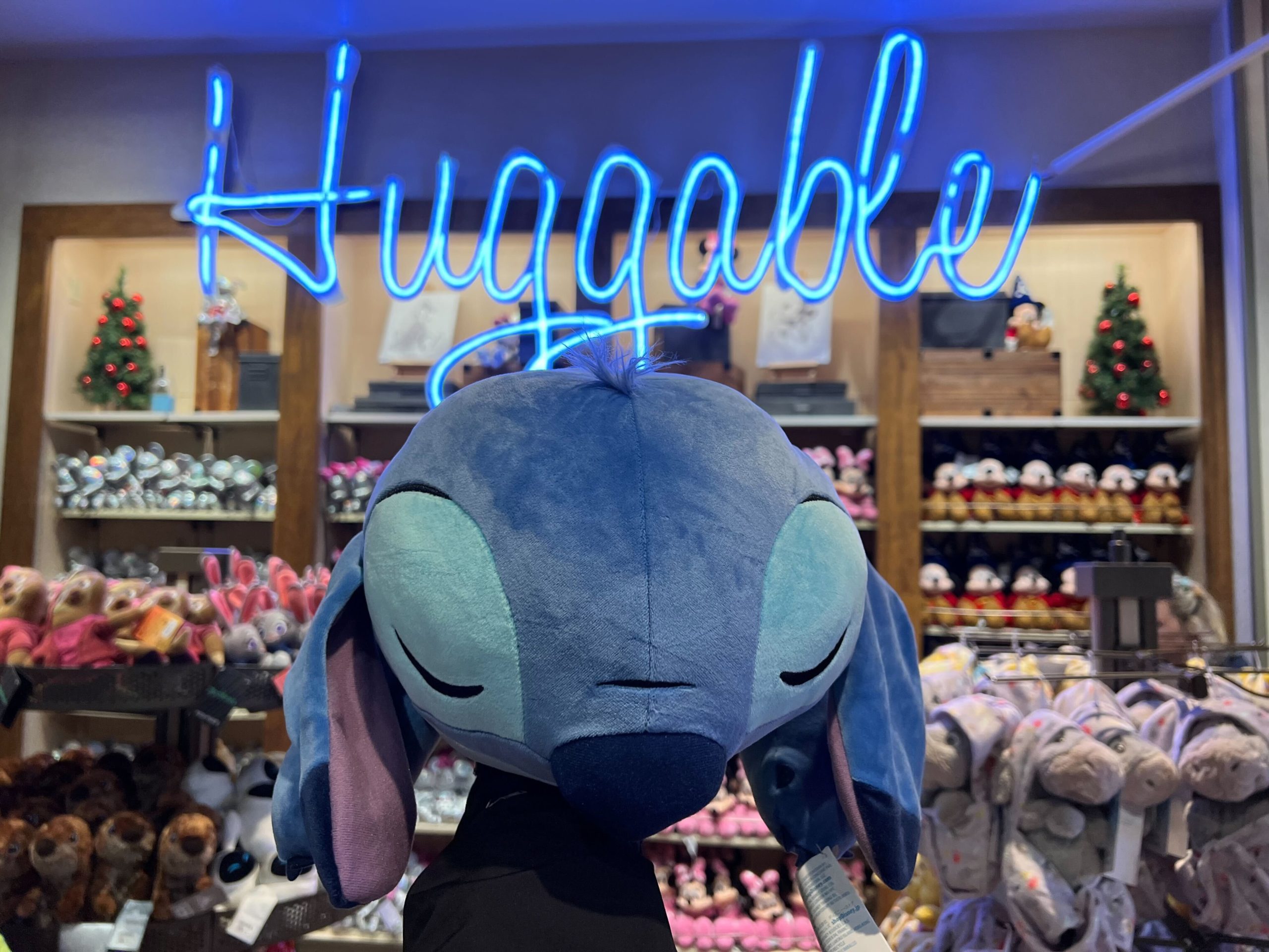 The Newest Stitch Attacks Snacks Collection Features Lollipops and Angel Post Image