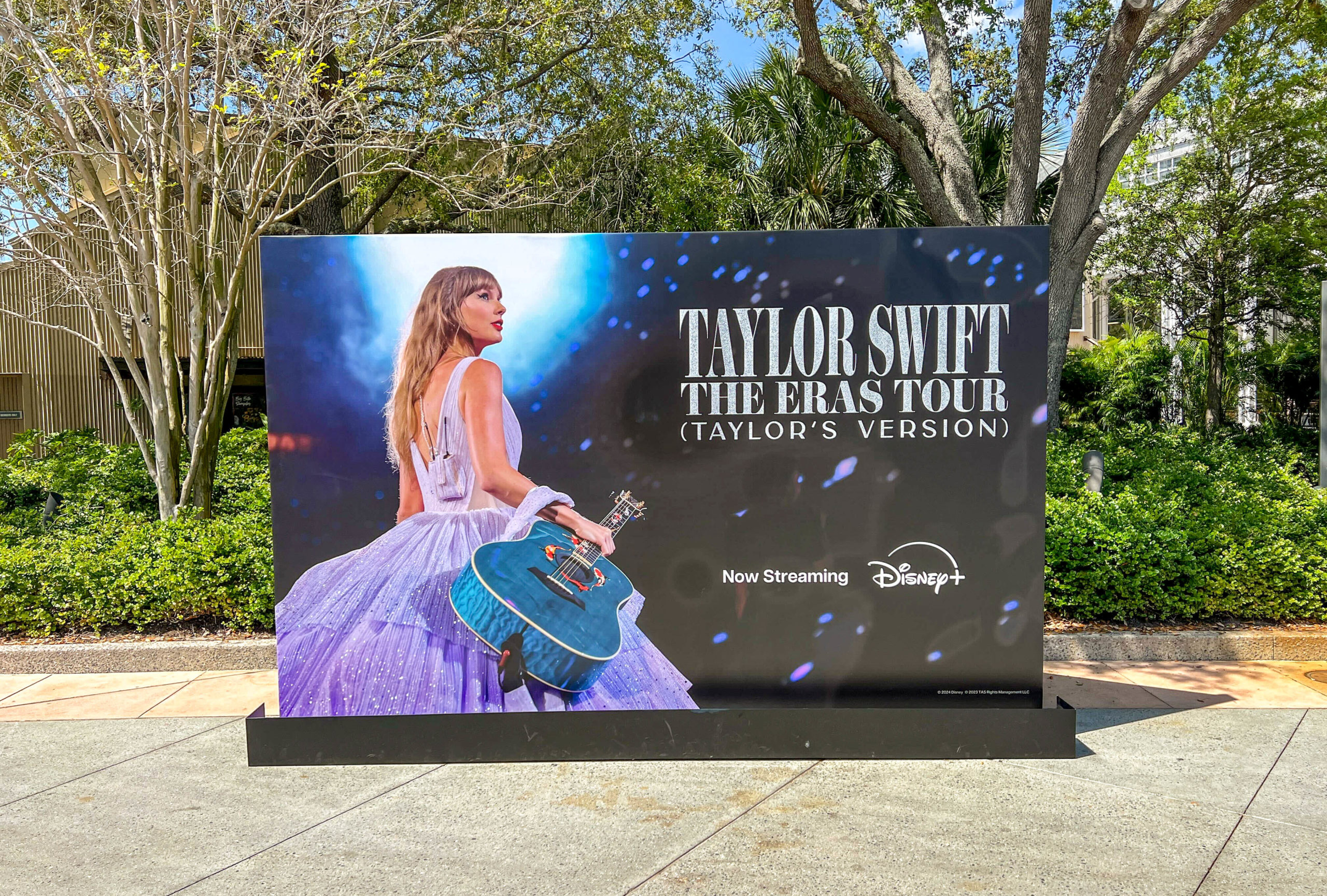 Taylor Swift Dominates on Streaming Charts Post Image