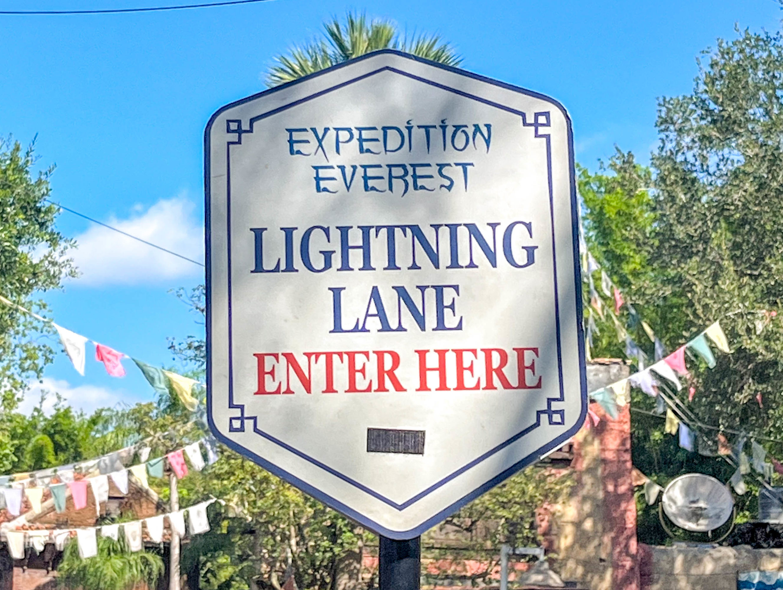 Pros and Cons of Disney’s Three Line-Skipping Options Post Image