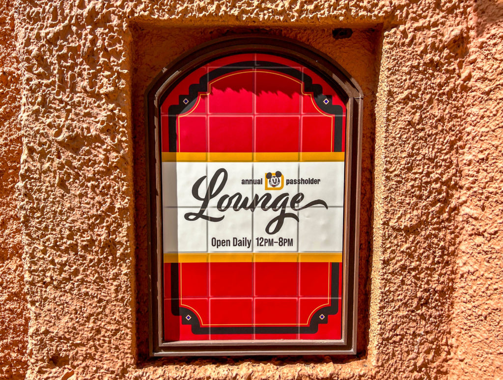 Disney Now Using a Virtual Queue to Manage Crowds at EPCOT’s Annual Passholder Lounge Post Image