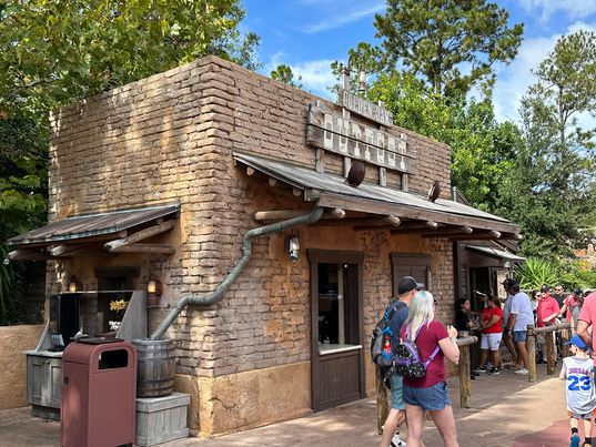 Beignets Will Return to Magic Kingdom This Summer Post Image