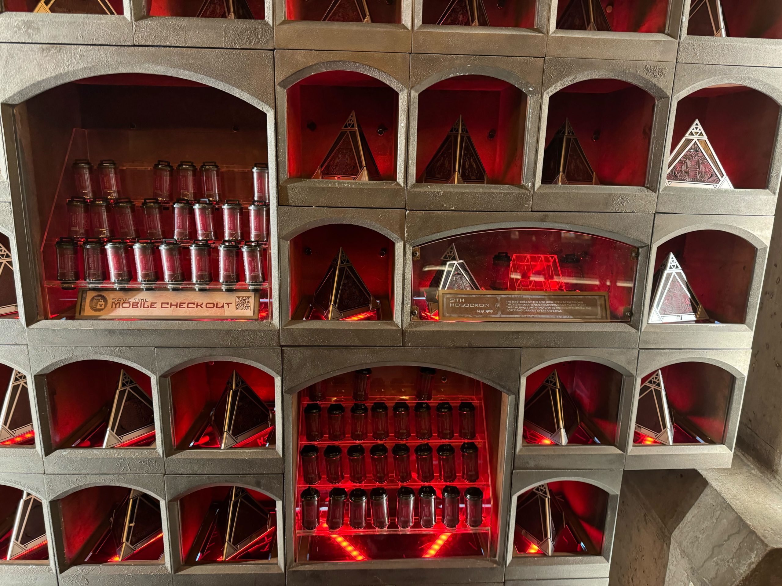 More Star Wars Merchandise Arrives at Hollywood Studios Post Image