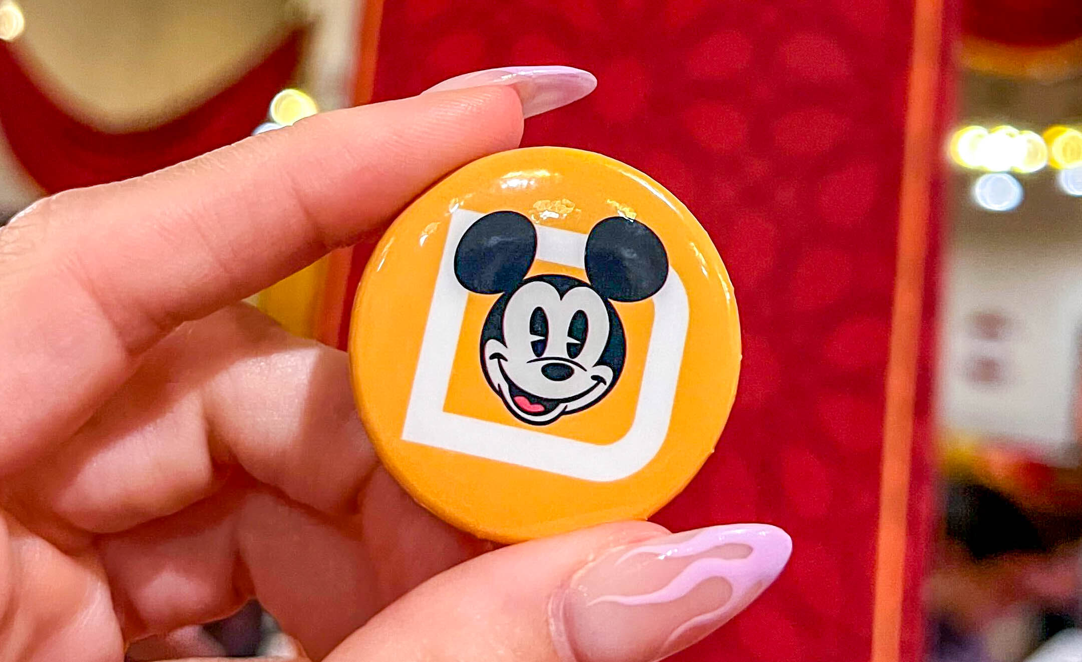 New Donut Photo Prop Lands at EPCOT for Disney World Annual Passholders Post Image