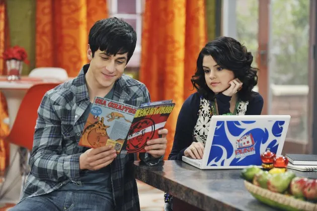 David Henrie Talks ‘Wizards Beyond Waverly Place’ and Reuniting With Selena Gomez Post Image