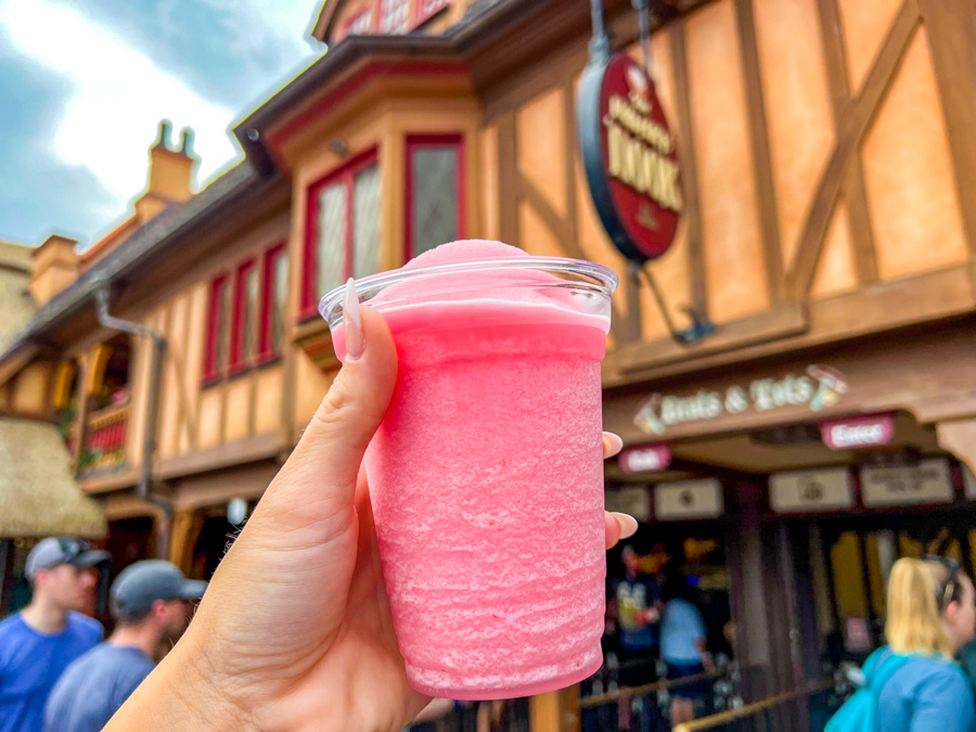 Our Favorite Sweet Treats at Magic Kingdom Post Image