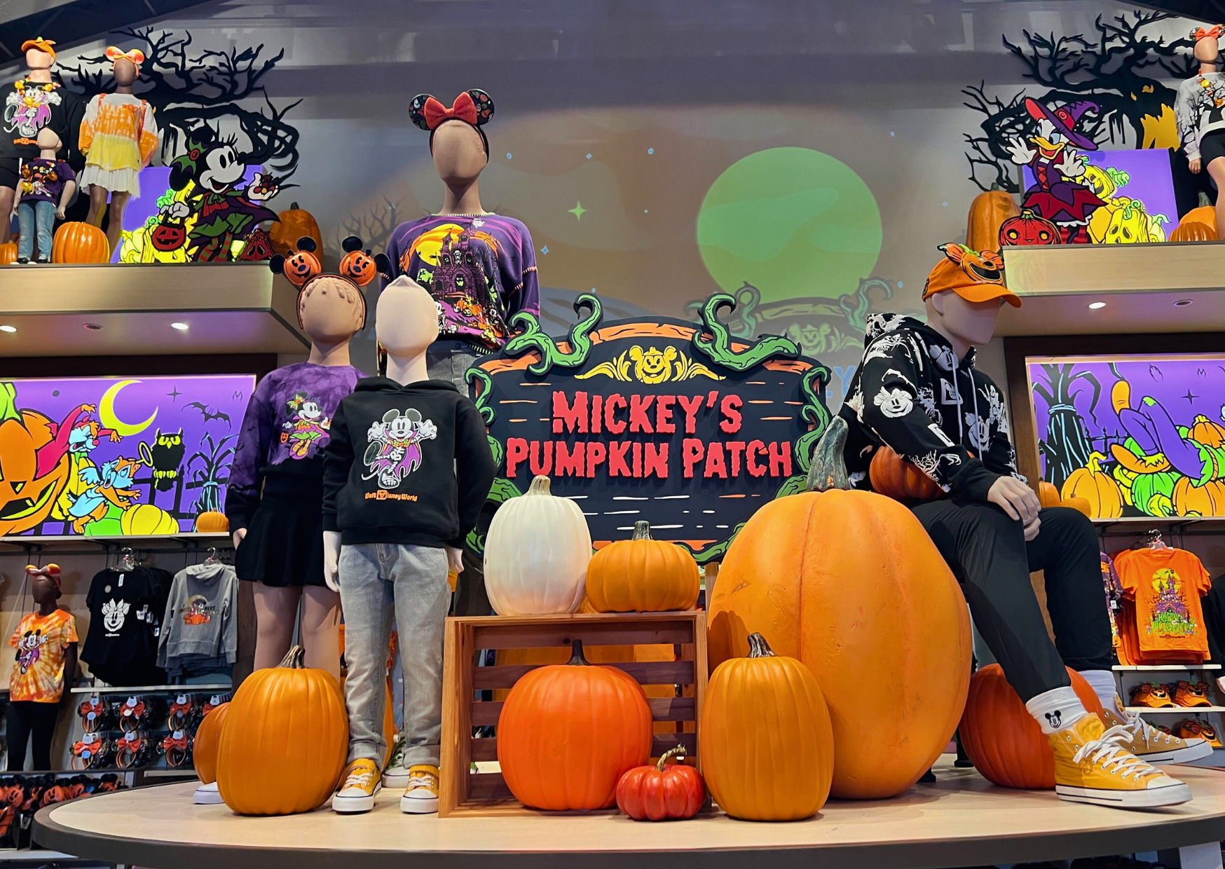 Mark Your Calendars! The Her Universe x Disney Halloween Collection Is Dropping Online! Post Image