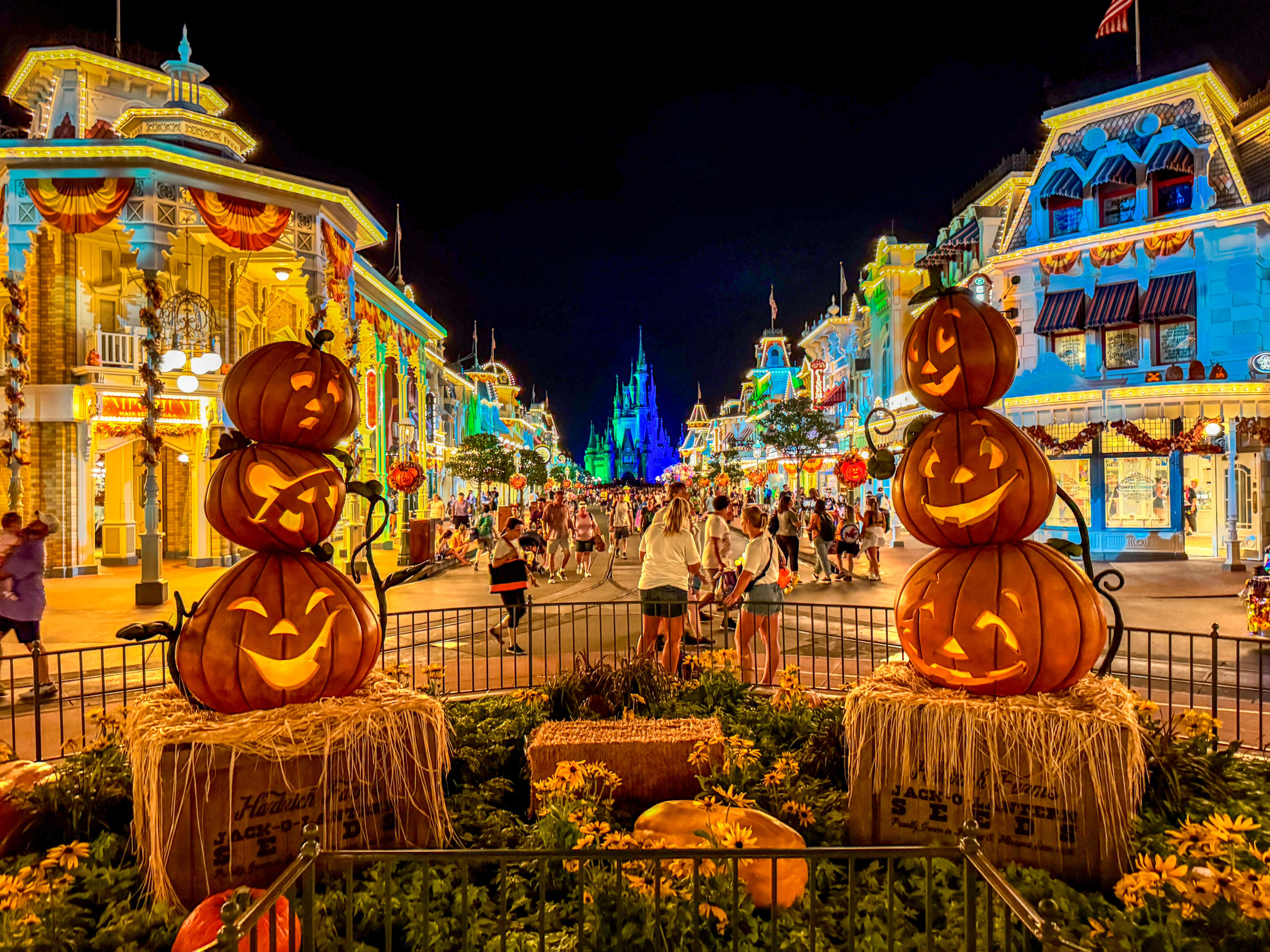 Mark Your Calendars! ‘The Nightmare Before Christmas’ LEGO Set Is Coming Soon! Post Image