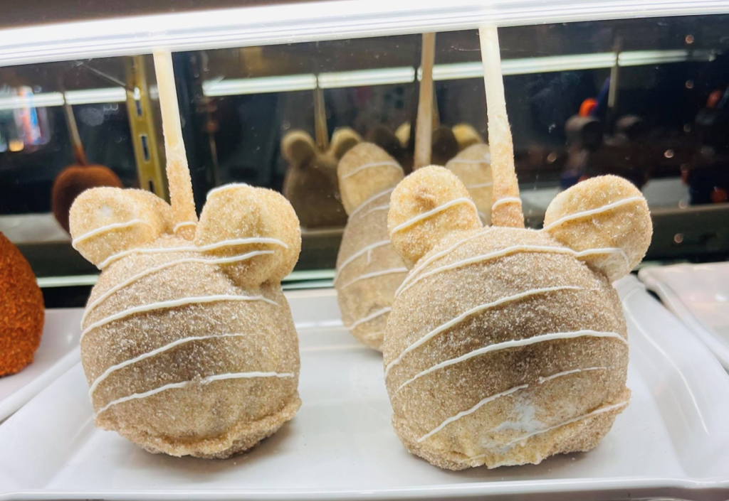 The Must-Have Disney Treats Guide for Disney World First-Timers! Post Image