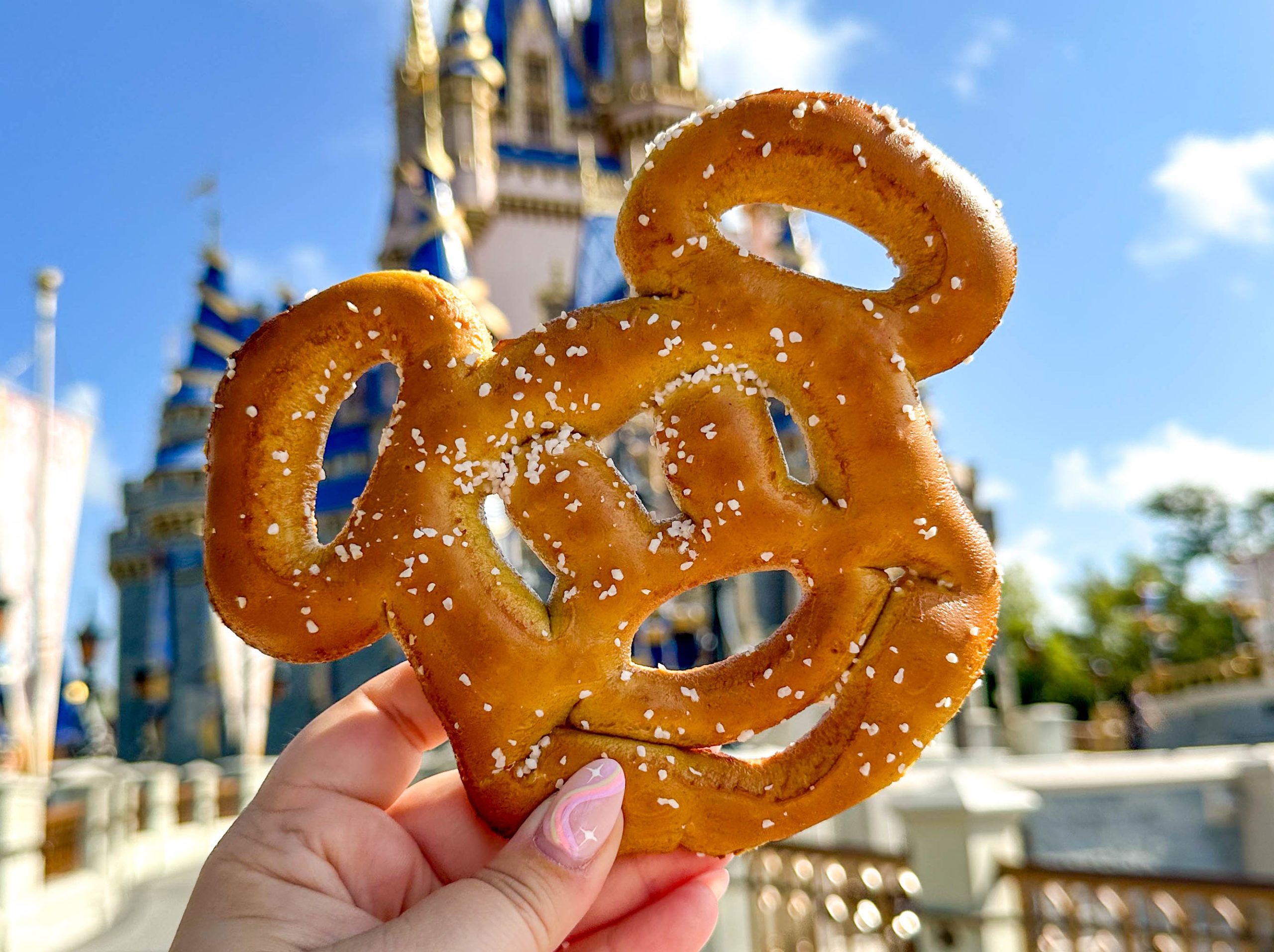 ICONIC DISNEY SNACKS: Classic Mickey Pretzel Post Image