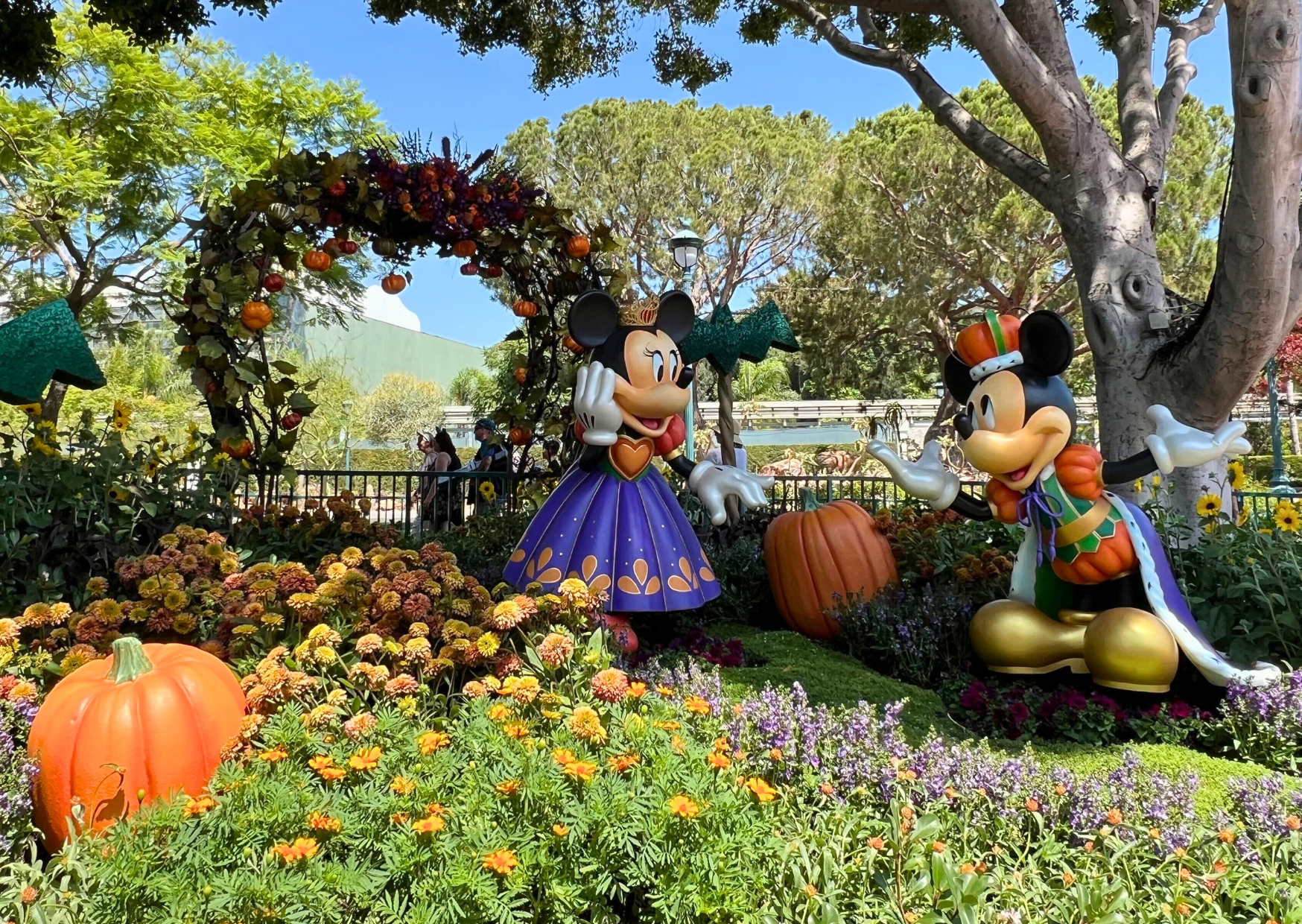 A NEW Late Night Menu Has Hit Splitsville in Downtown Disney! Post Image