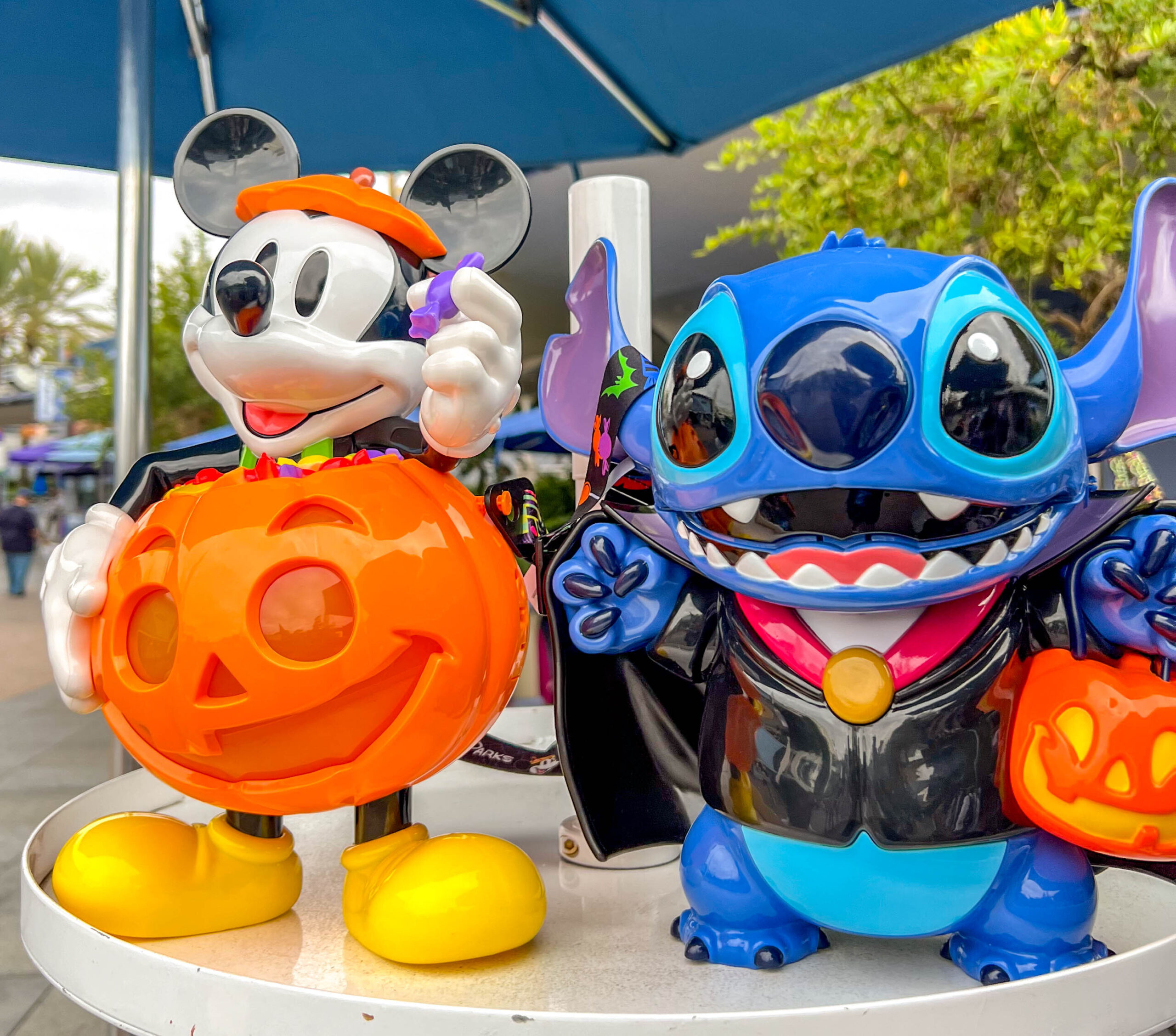 A Devilish Donald Duck Halloween Collection Is Coming to Harveys! Post Image