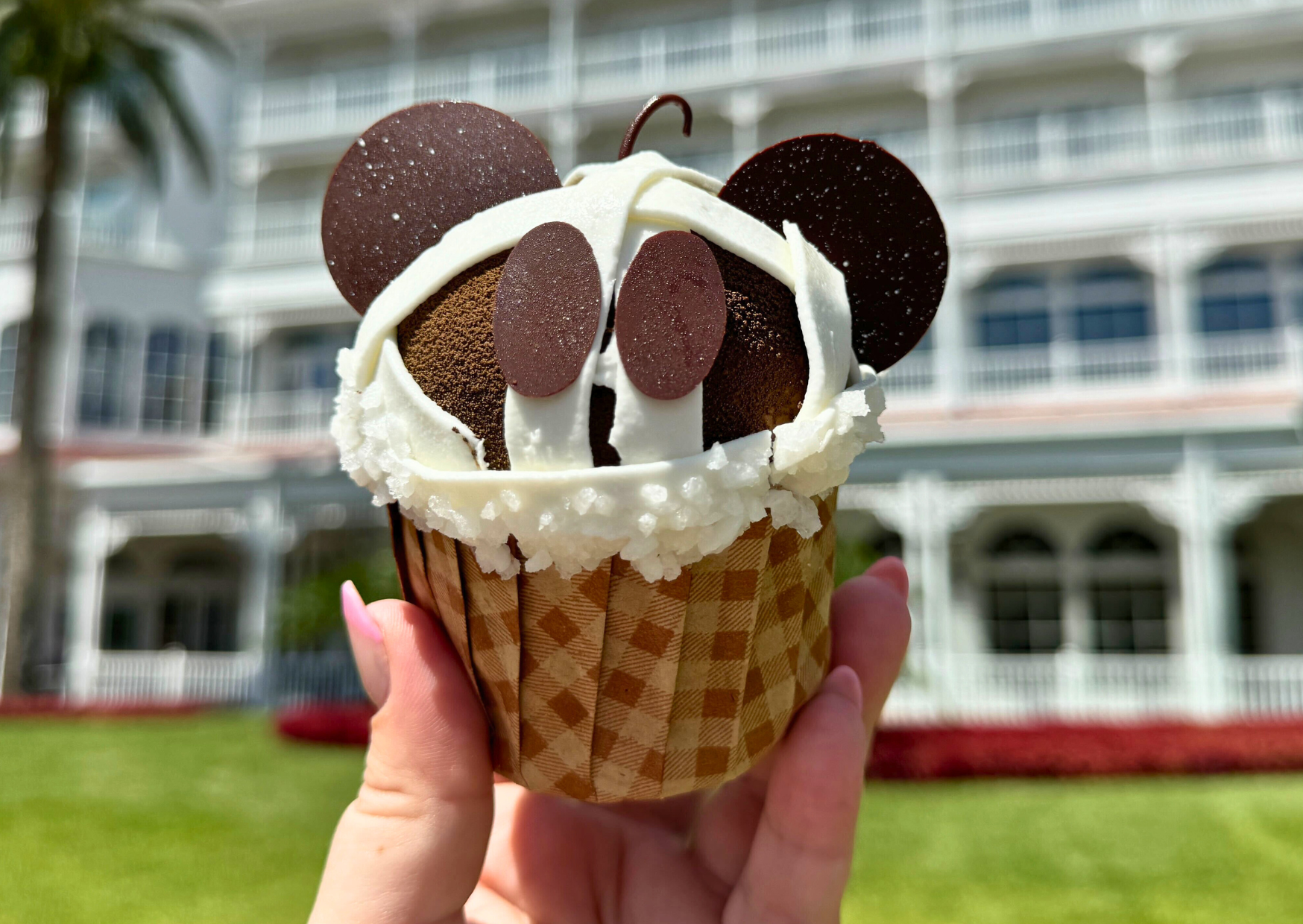 A NEW Halloween Popcorn Bucket Materialized in EPCOT and We’re OBSESSED! Post Image