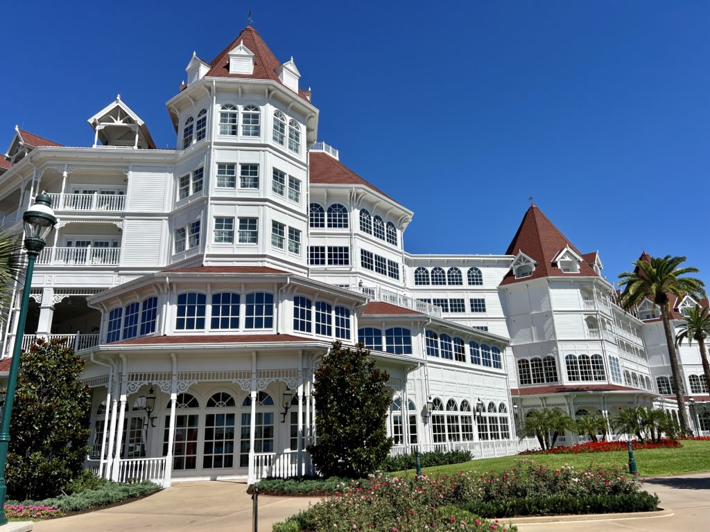Boat Service Between Disney’s Grand Floridian Resort and Magic Kingdom Has Resumed Post Image