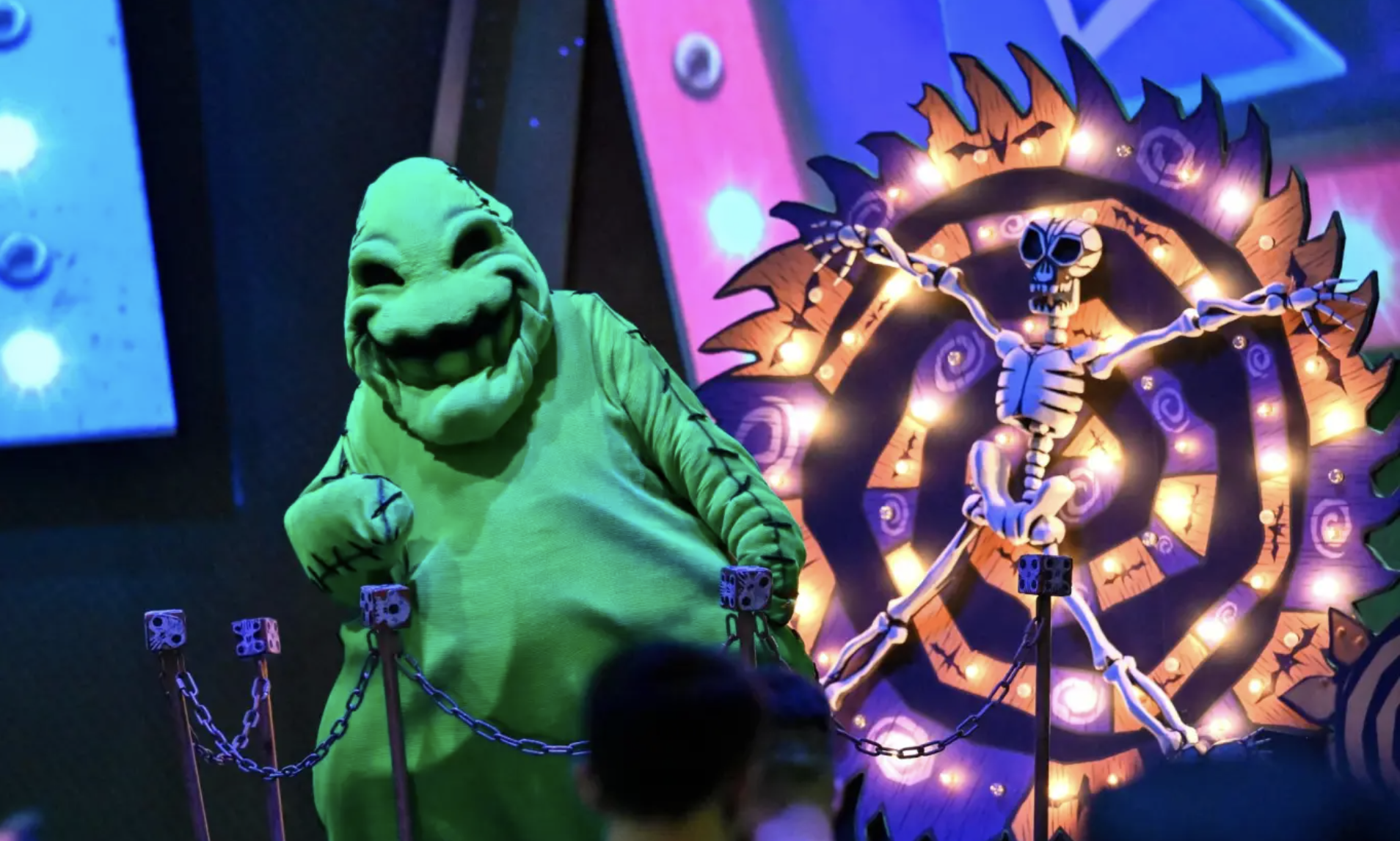 PHOTOS: Disneyland’s Toon Town is Getting Ready for the Holidays Post Image