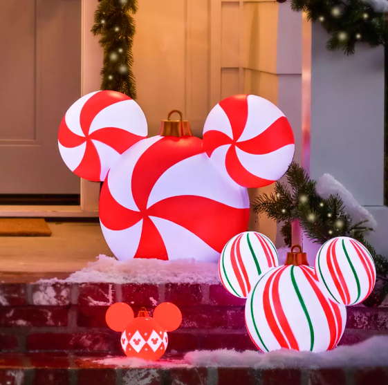 The New Vera Wang Wedding Ears Are Coming to the Disney Store This Month! Post Image