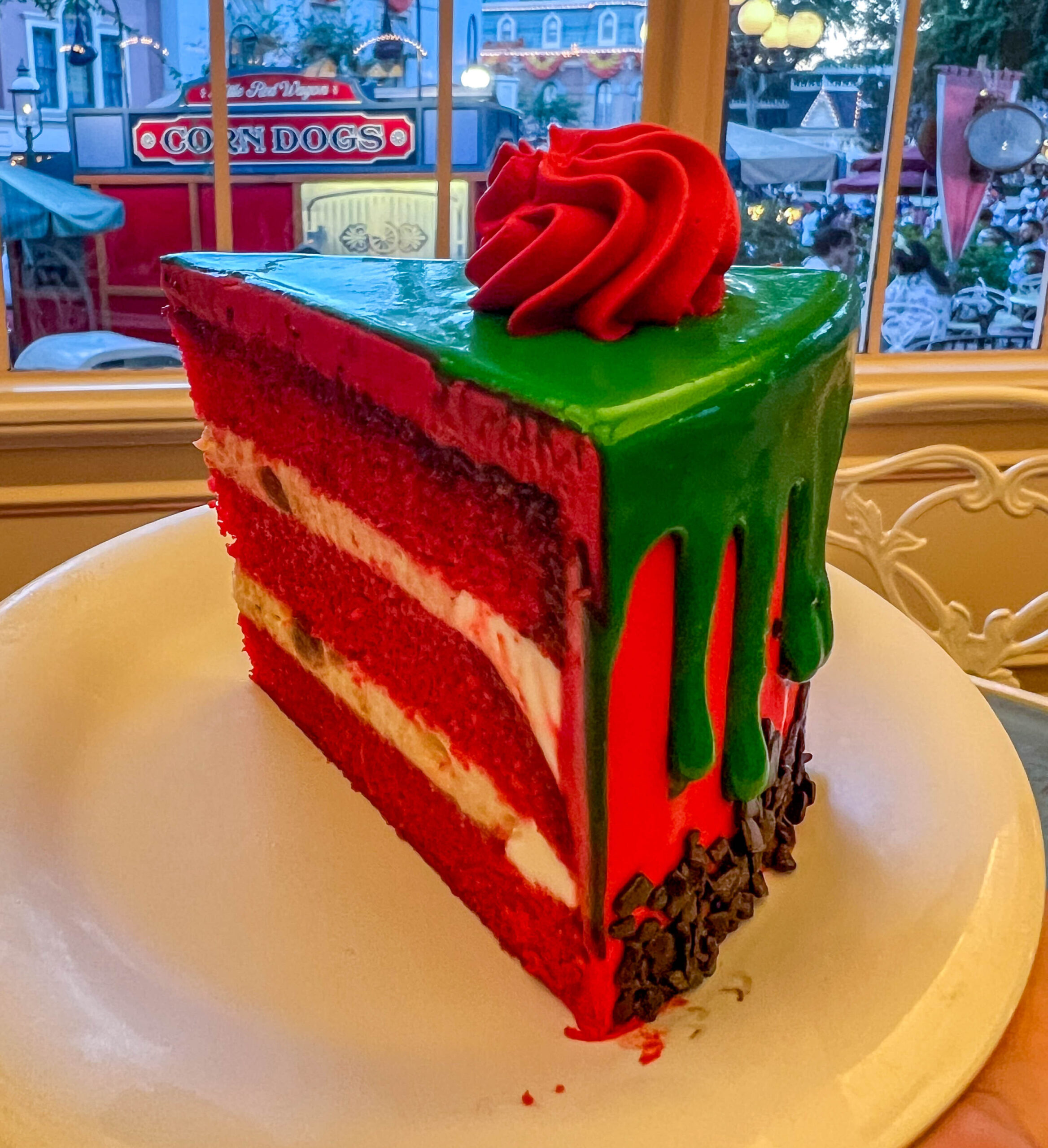 We’re Heading to Downtown Disney’s Salt &amp; Straw to Eat Some Creepy Crawlies (Literally). Post Image