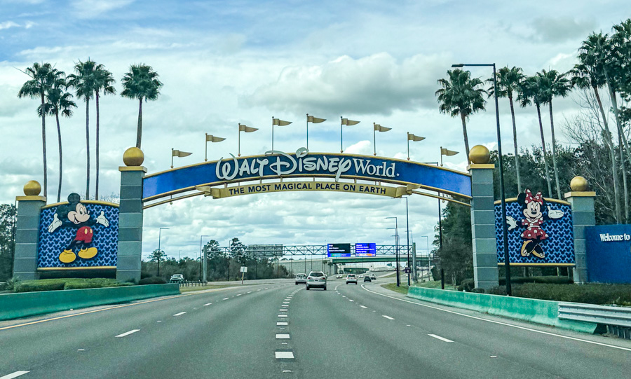 Magic Kingdom Theme Park Reservations Booking Up for Next Week Post Image