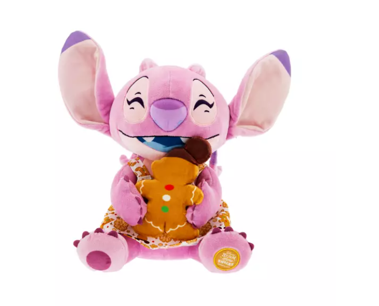 PHOTOS: Check Out the Gingerbead Display on the Disney Dream Post Image