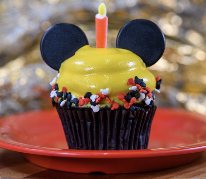 Disneyland Holds a Birthday Cavalcade For Mickey and Minnie’s 96th Birthday Post Image