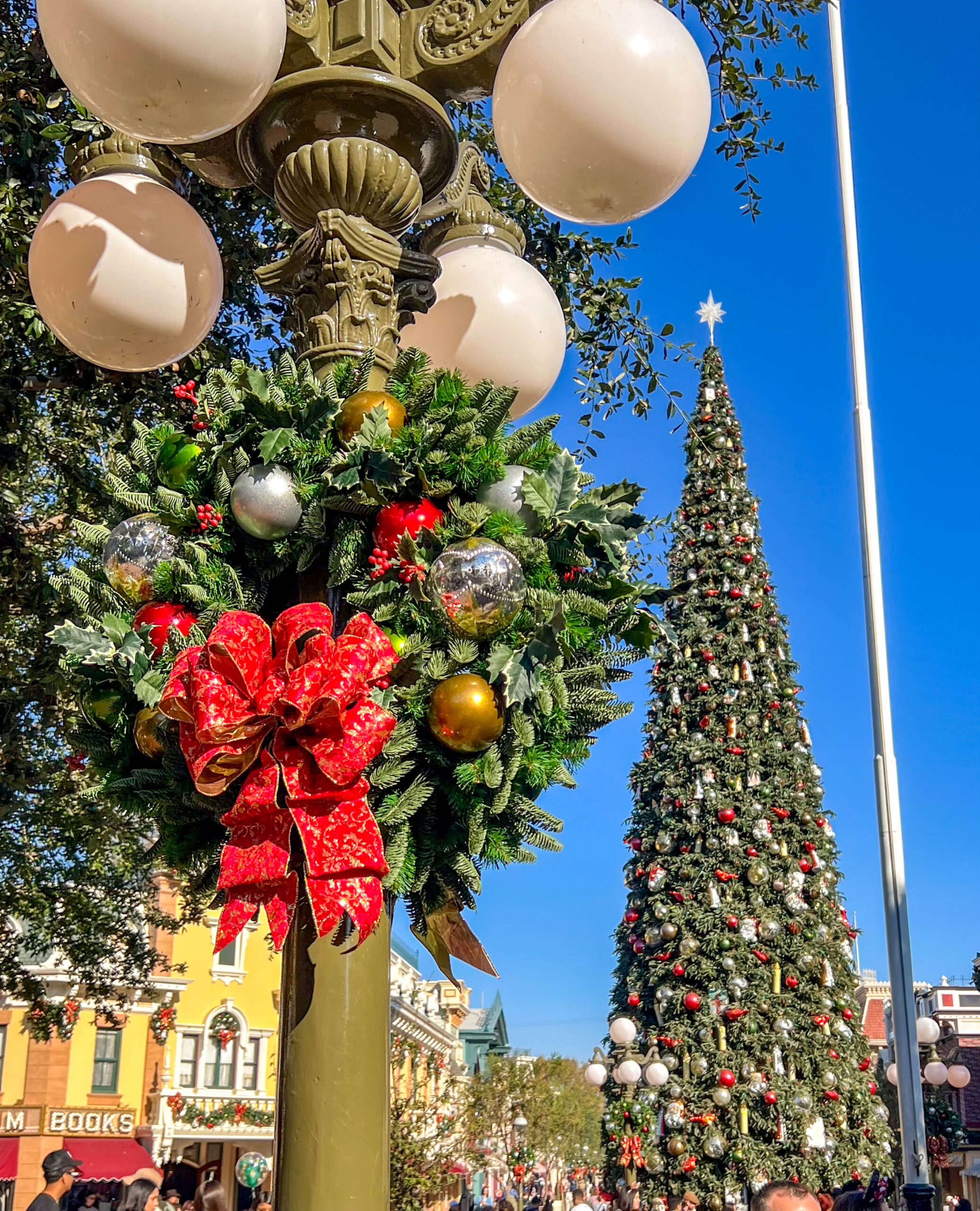 Preview the Disneyland Resort’s Holiday Merchandise, Food, and More With Us! Post Image