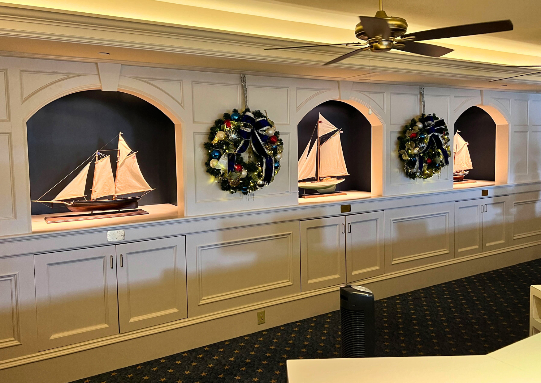 Holiday Decorations Bring the Perfect Vibes to Disney’s Contemporary Resort Post Image