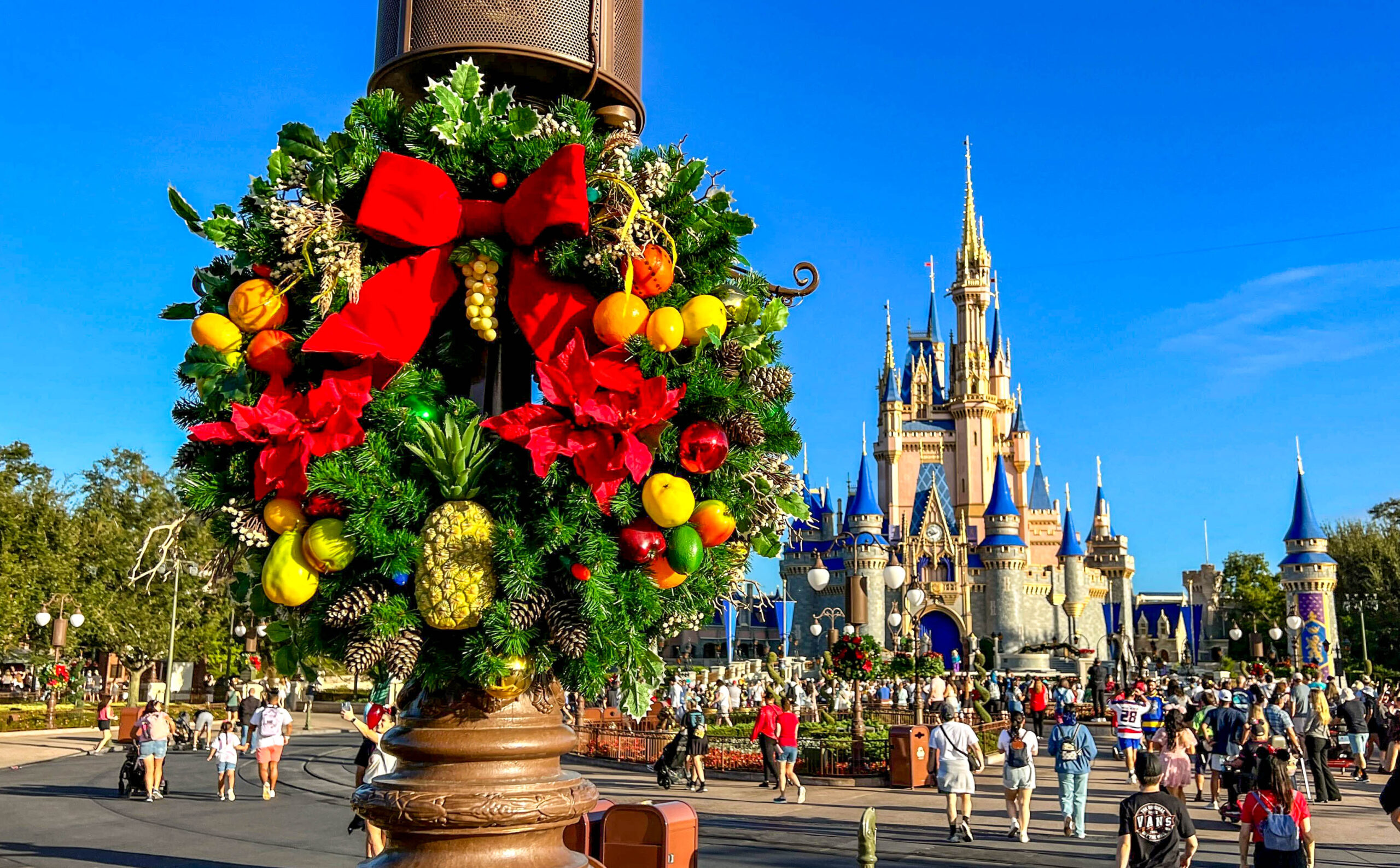 PHOTOS: Disney’s POP Century Resort Is Decorated for Christmas! Post Image