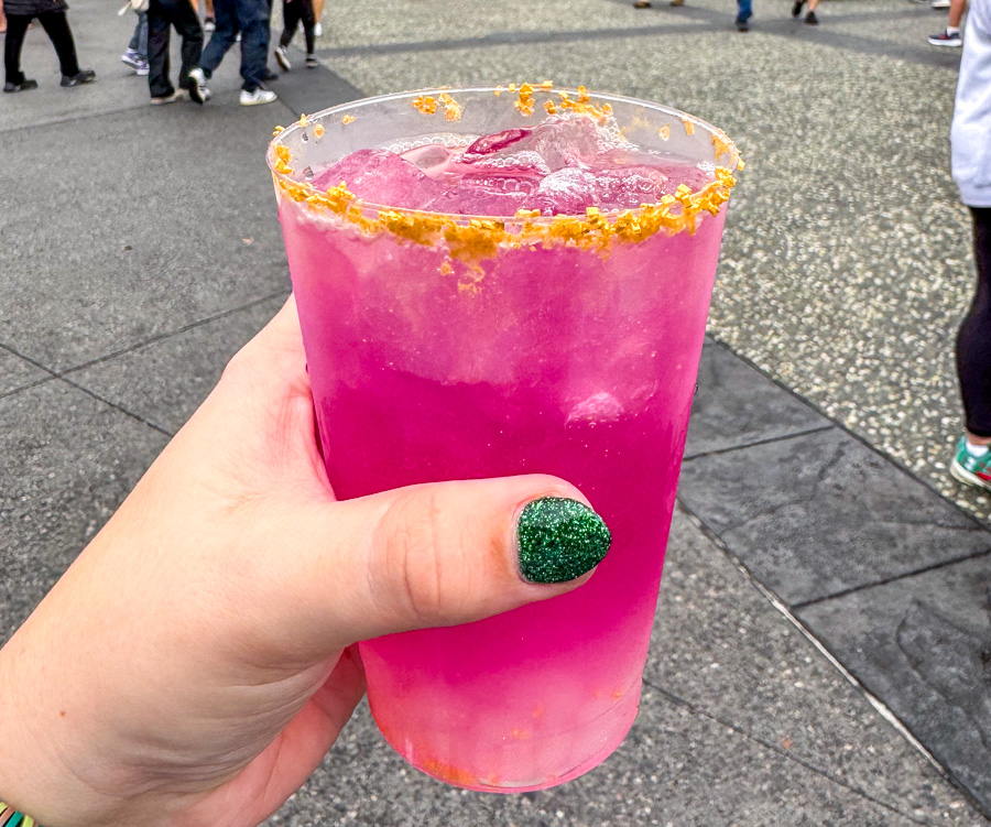 Every Single Walk-Up Full Bar in the Disney World Parks! Post Image