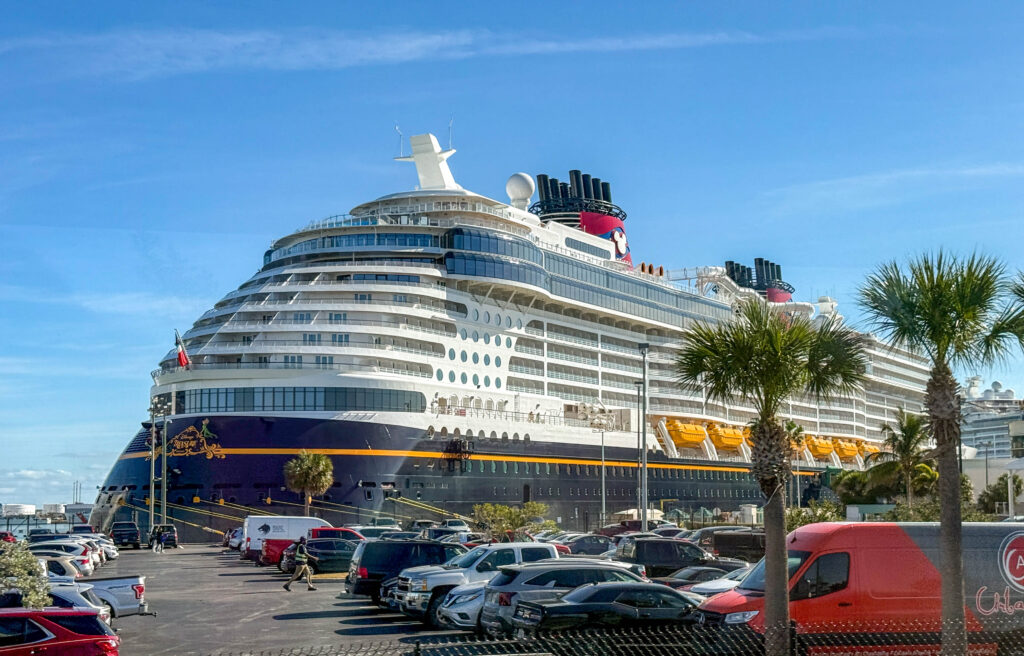 PHOTOS: Young Avengers Fans Can Suit Up at Marvel Super Hero Academy Aboard the Disney Treasure Post Image