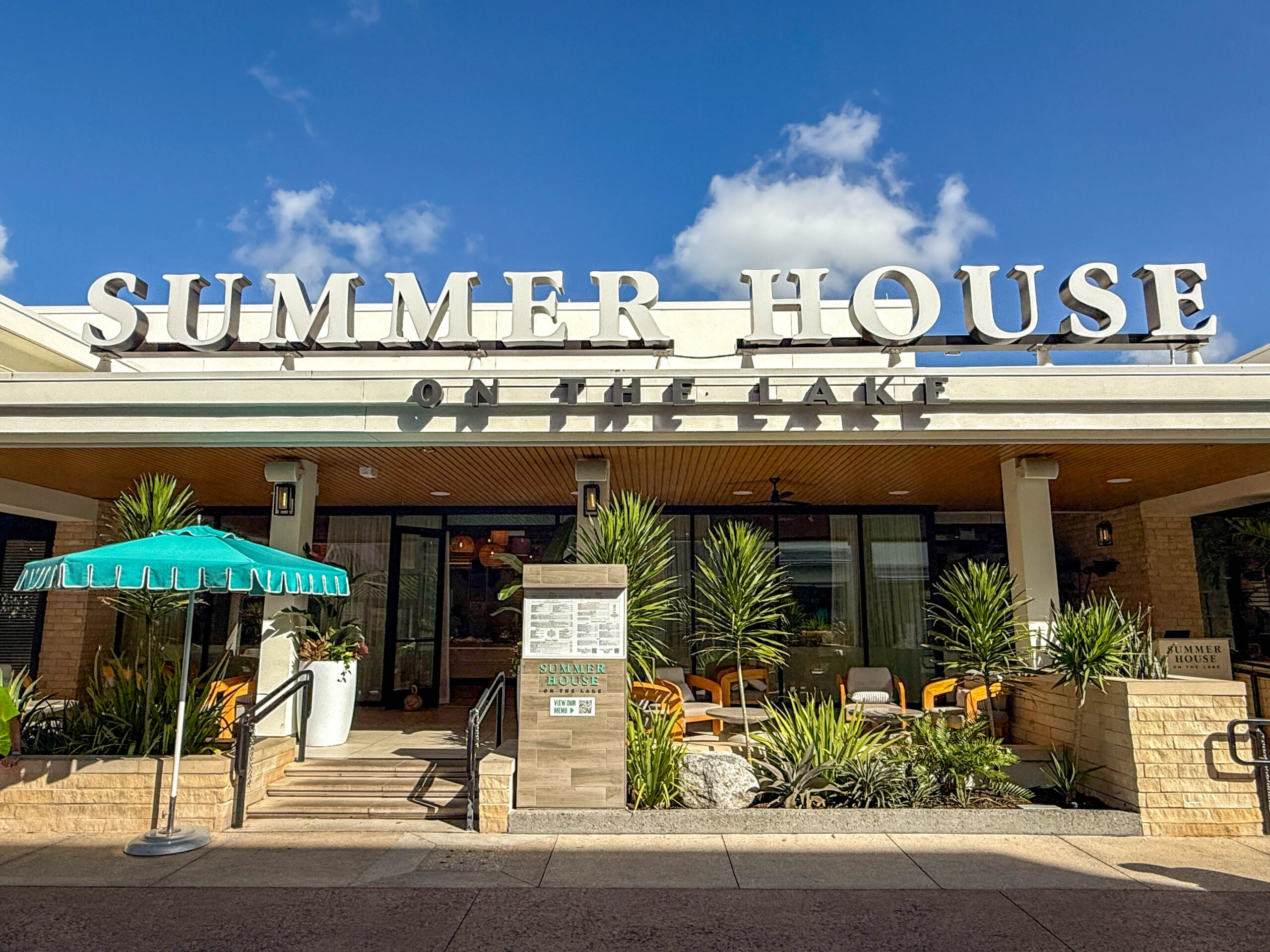 Don’t Miss Summer House’s NEW Martini Hour in Disney Springs Post Image