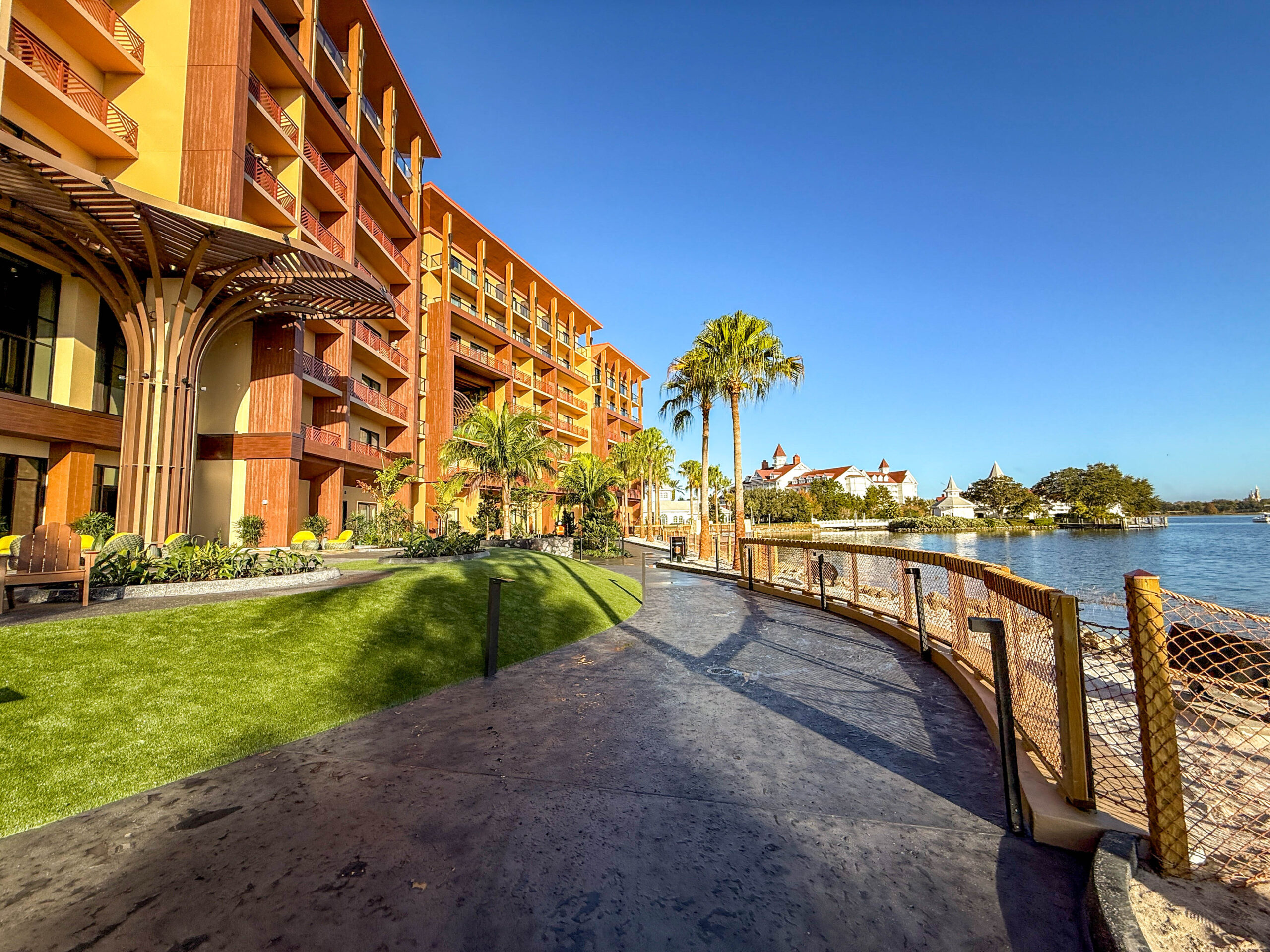NEW Walkway Between Disney’s Grand Floridian and Polynesian Resorts Has Now Opened Post Image