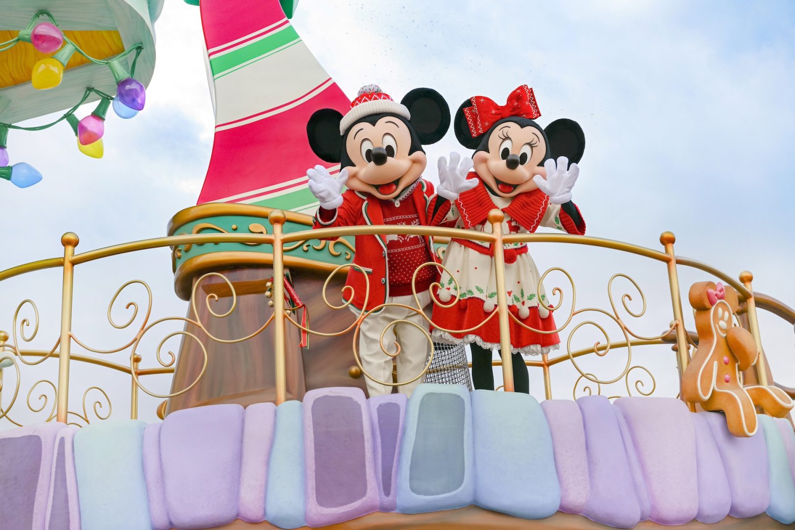 5 Reasons Tokyo Disney Resort is Home for the Holidays Post Image