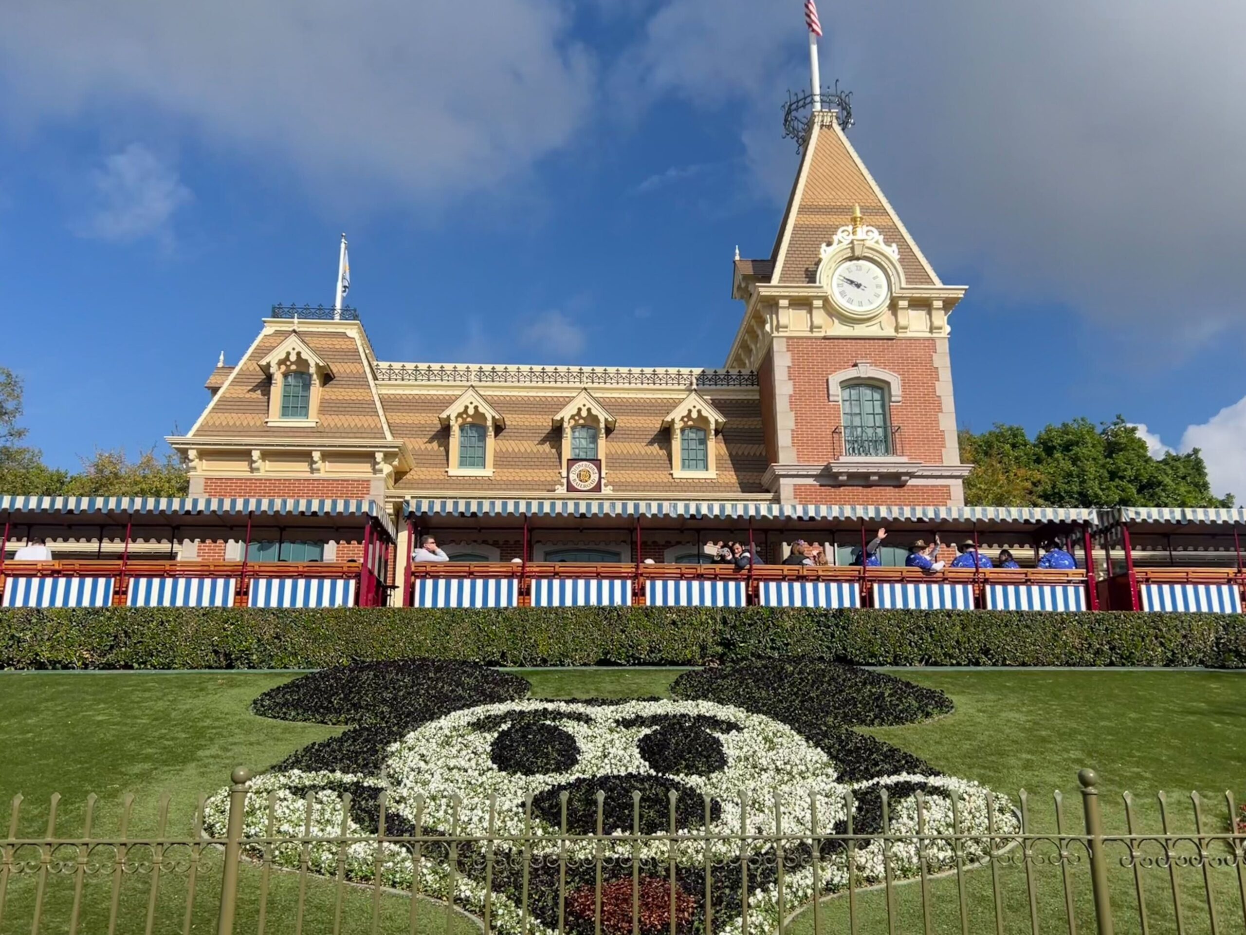 Disneyland Merch Roundup: Western-Inspired Shirts, Valentine’s Day Items, and Madame Leota’s! Post Image