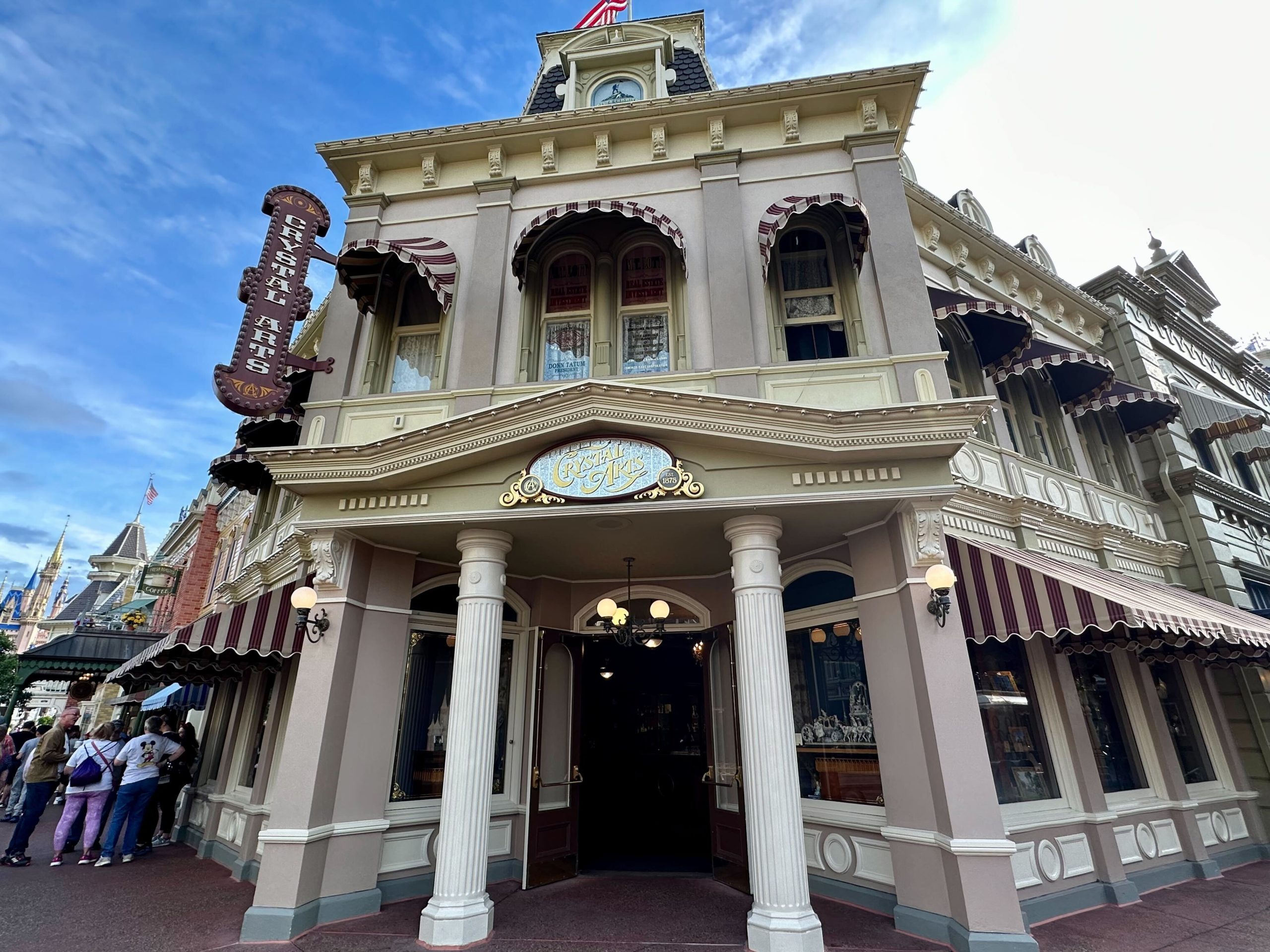 Attention Royalty! Design Your Own Tiara Experience Arrives at Magic Kingdom Post Image