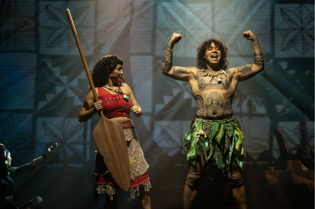 ‘Coco’s Anthony Gonzalez Visits the Disney Treasure! Post Image