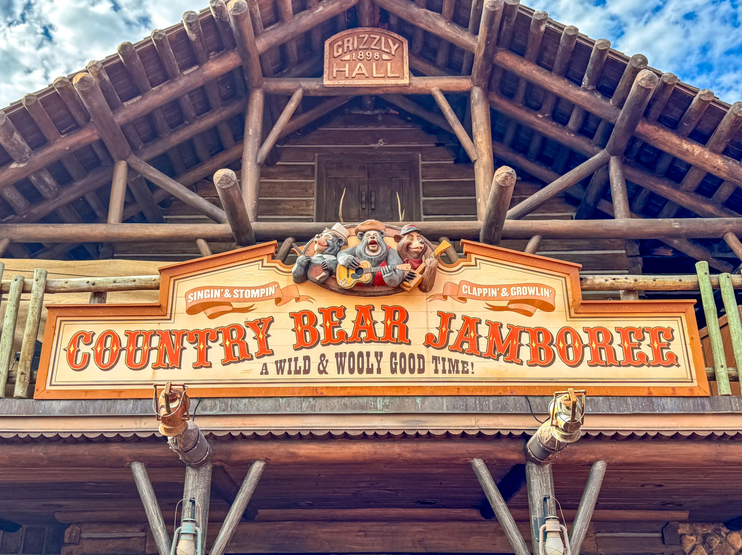 AJ Locascio and Isaac Robinson-Smith Get Their FIRST Look at Country Bear Musical Jamboree Post Image