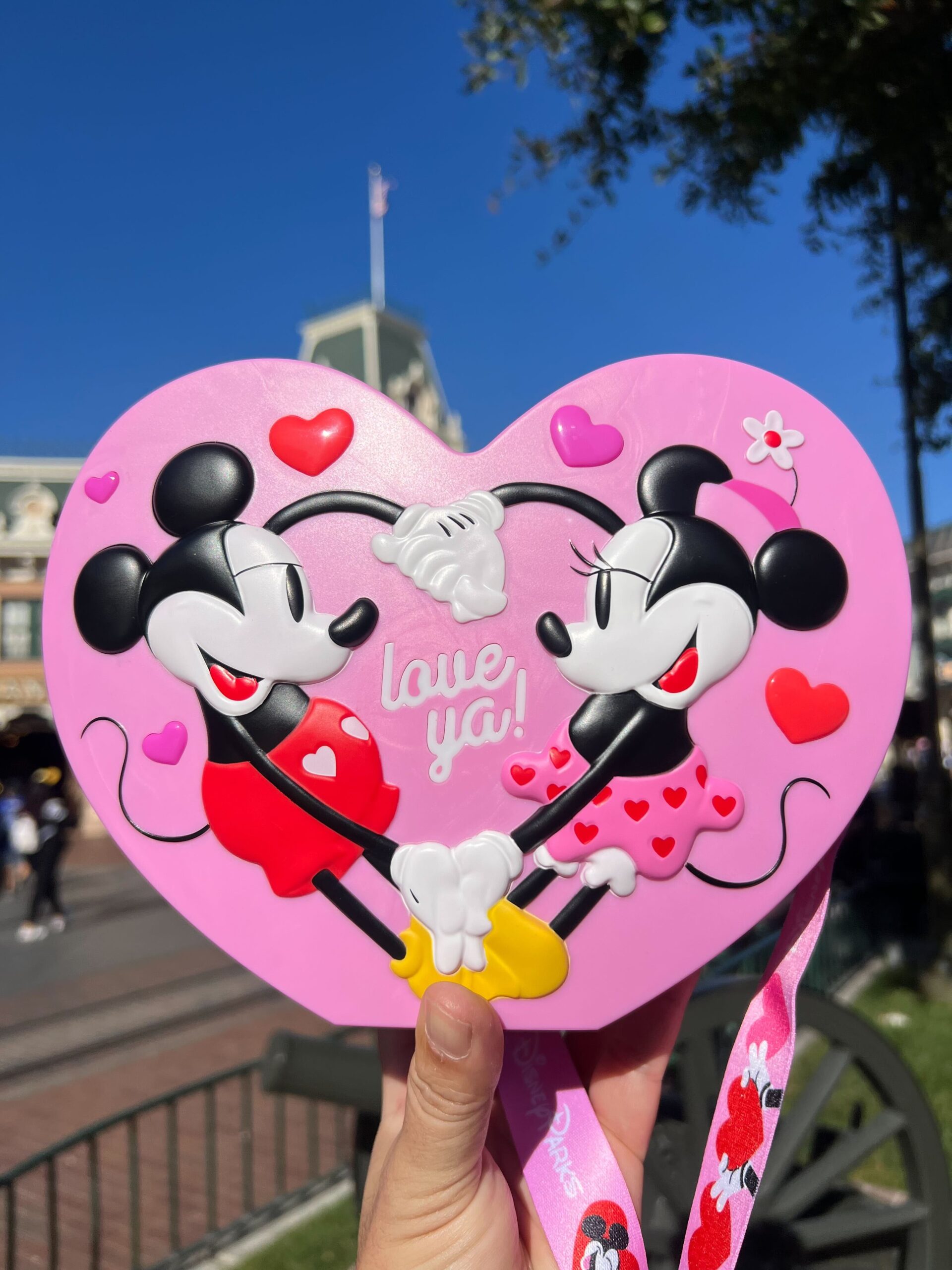 FIRST LOOK at Disney California Adventure’s Captain America Shield Sipper In Action! Post Image