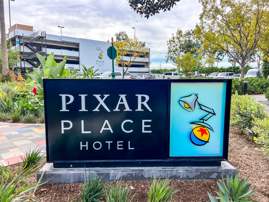 A Look Inside the Creators Club Lounge at Pixar Place Hotel in Disneyland Resort Post Image