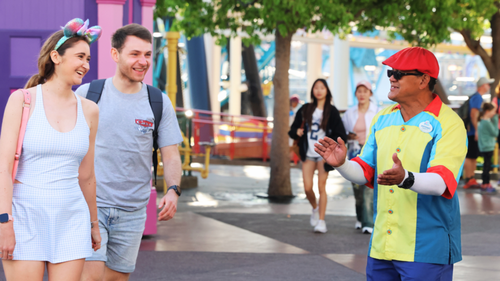 Meet the Disney Cast Member Who Has Taken Social Media By Storm Post Image