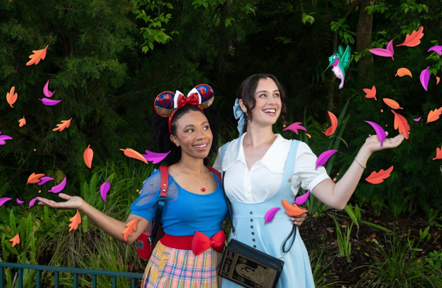 Smile and Pose in Disneyland Hotel’s New Photo Booth! Post Image