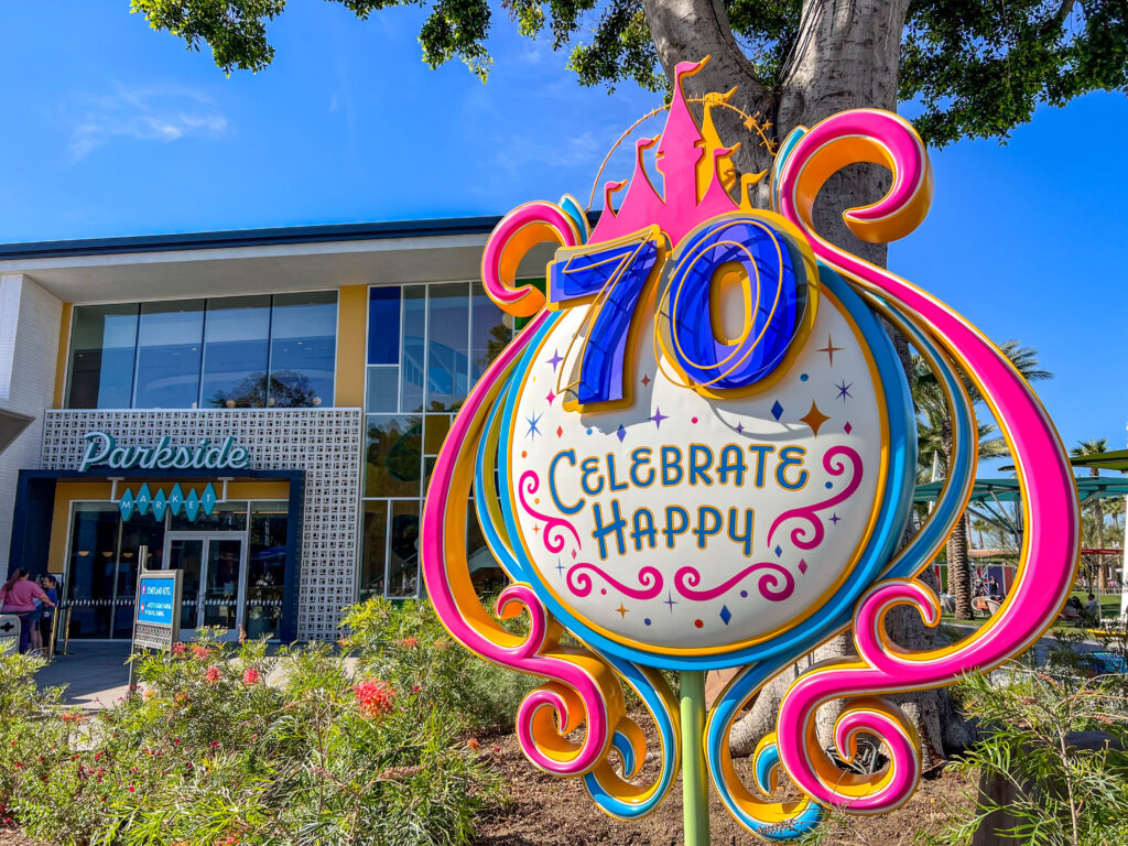 First Look at ‘Coco’ Characters Added to “it’s a small world” in Disneyland! Post Image