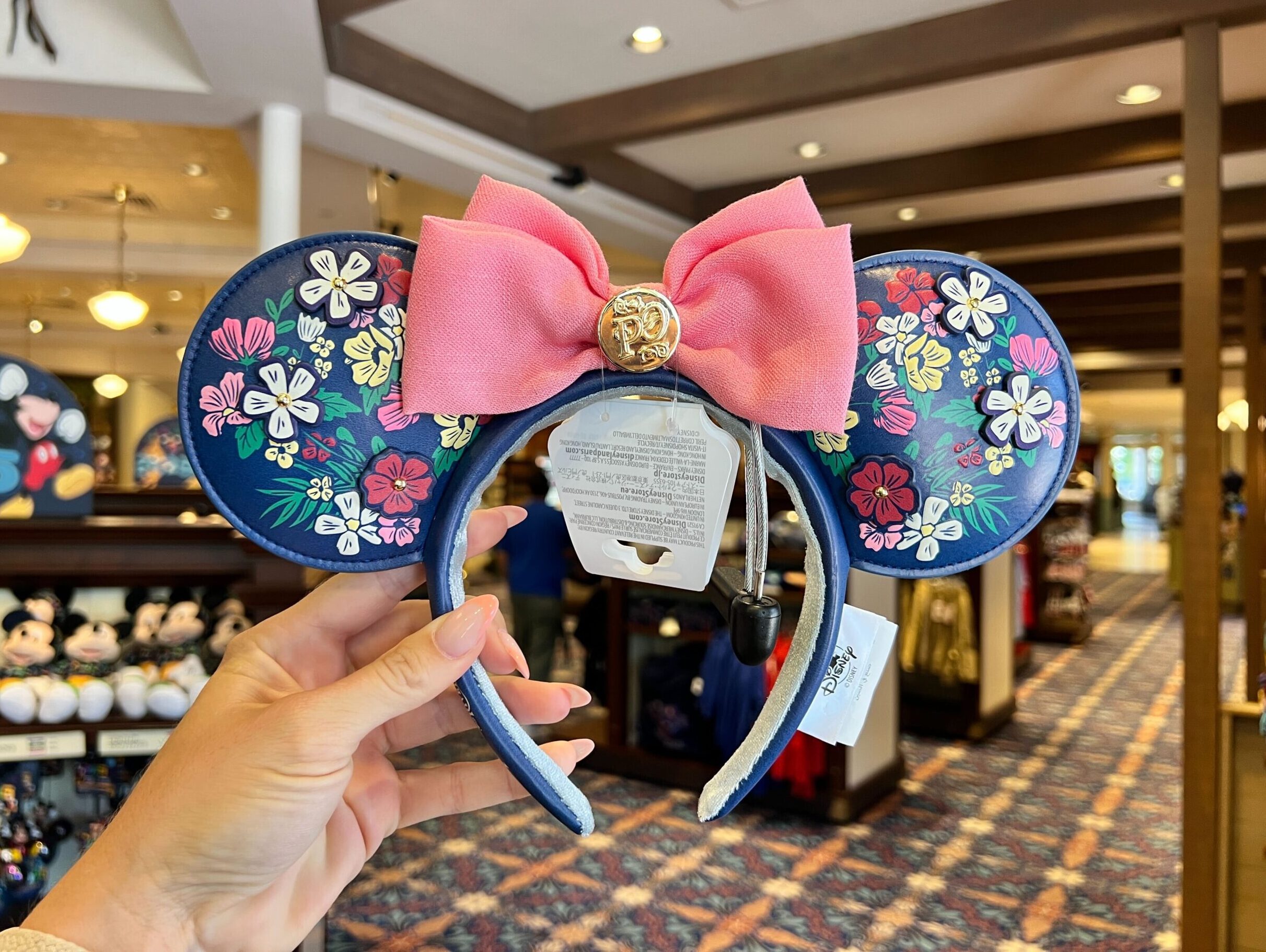 We NEED Disney World’s NEW Resort-Themed Sweatshirt! Post Image