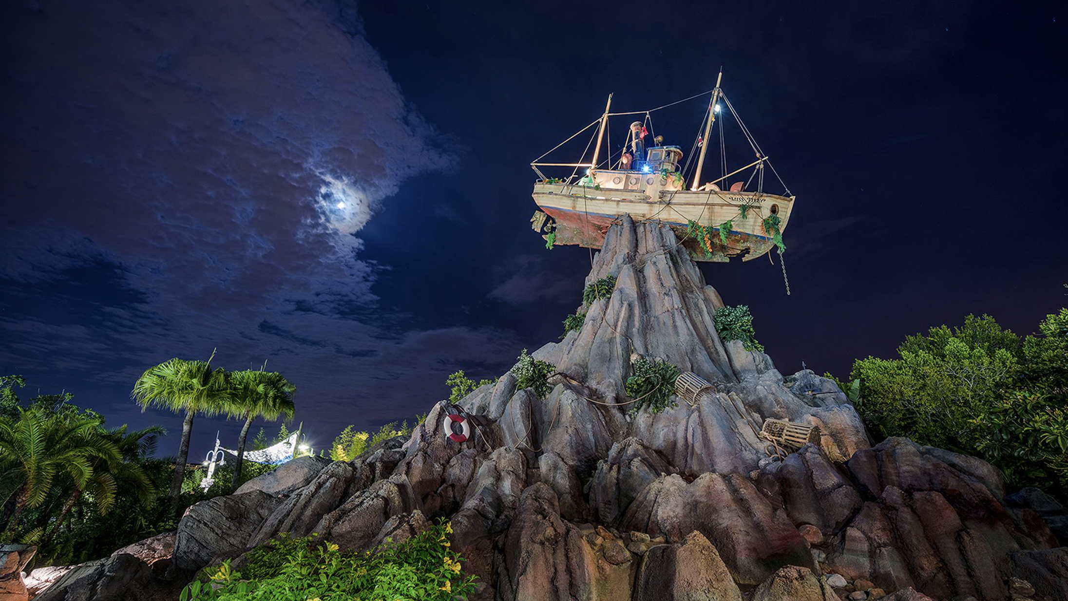 Partysaurus Rex Returns to H2O Glow After Hours in Disney’s Typhoon Lagoon! Post Image
