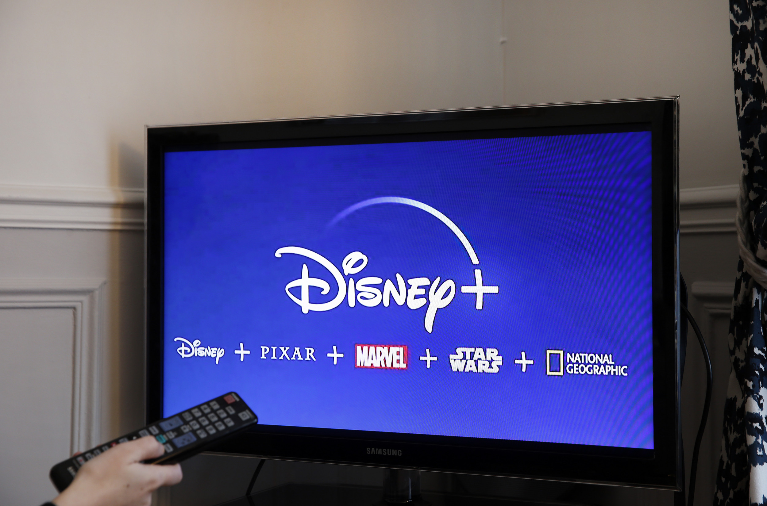 Disney+ and Hulu Announce New Exclusive Perks Programs Post Image