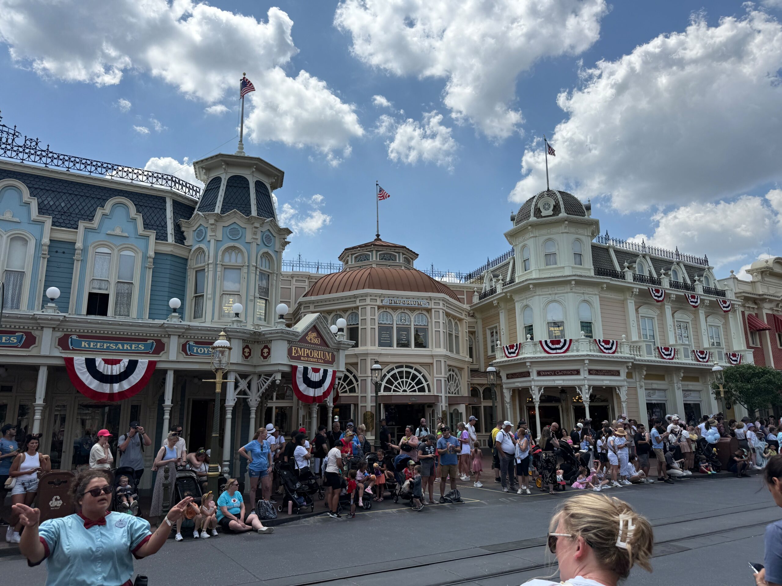 Patriotic Decor Arrives at Magic Kingdom Ahead of Memorial Day Weekend Post Image